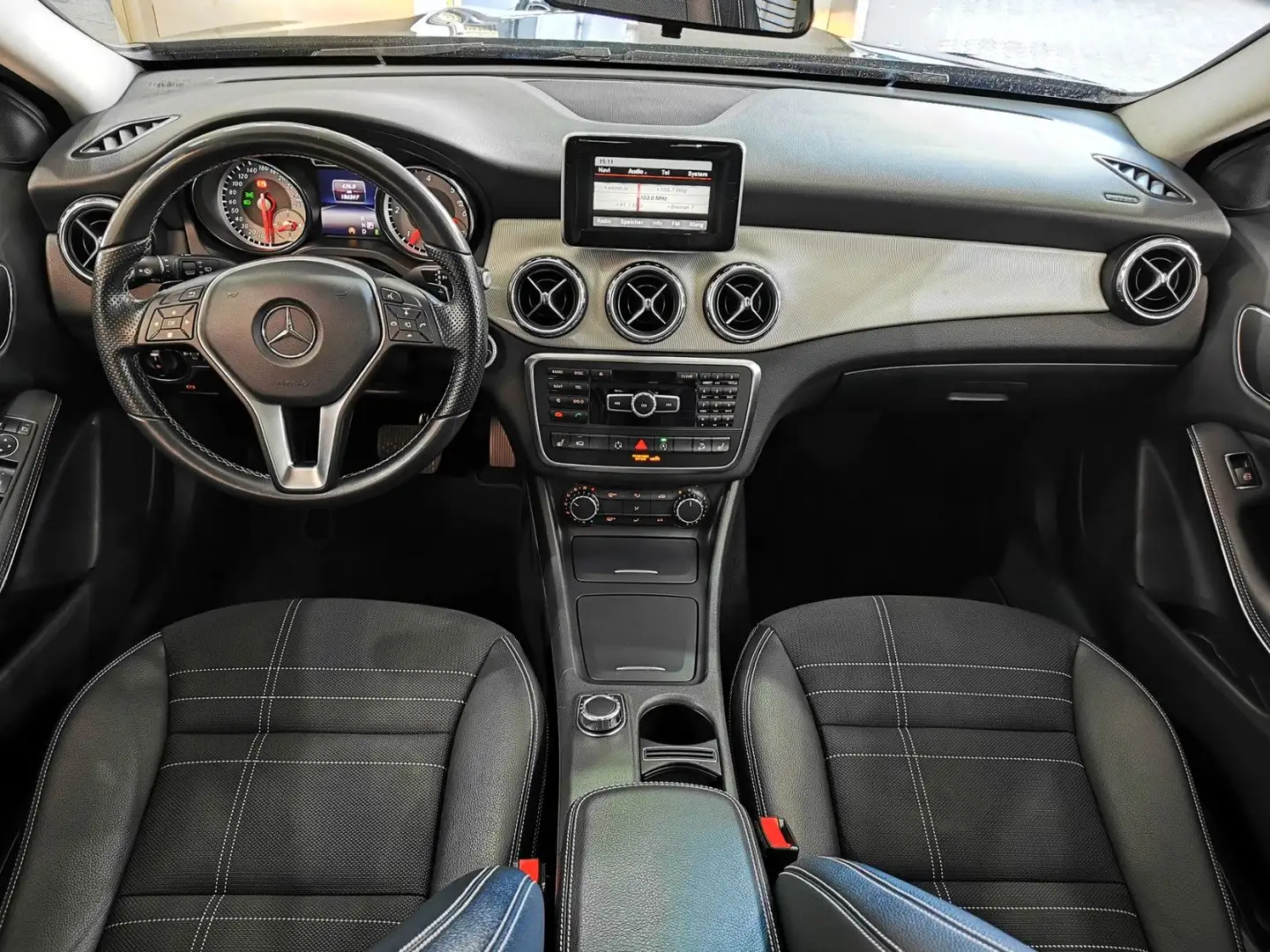 Mercedes-Benz GLA 220 CDI | 4MATIC | KAM | TMP + [12M GARANTIE] Schwarz - 2