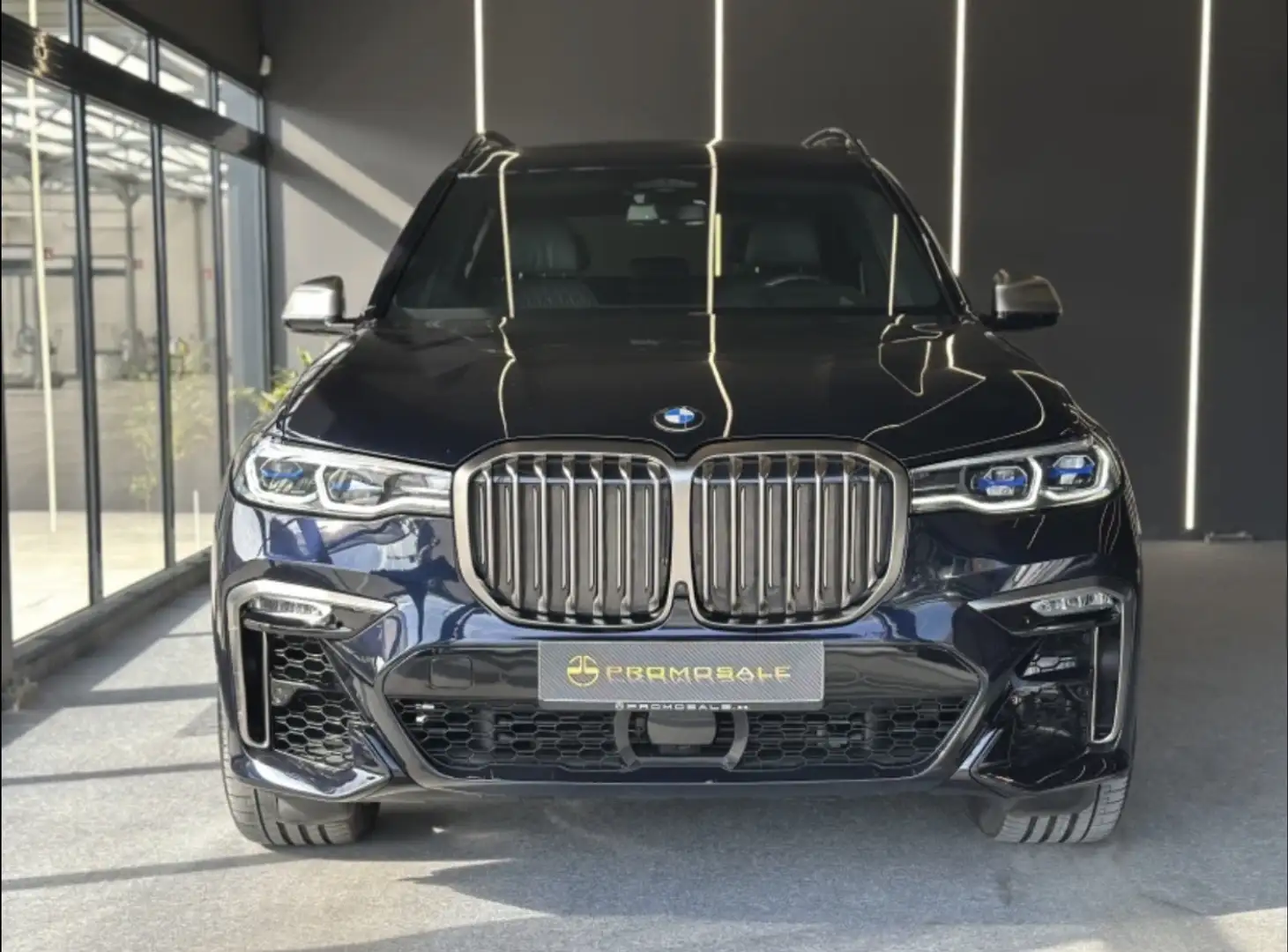 BMW X7 M M50iA - 1