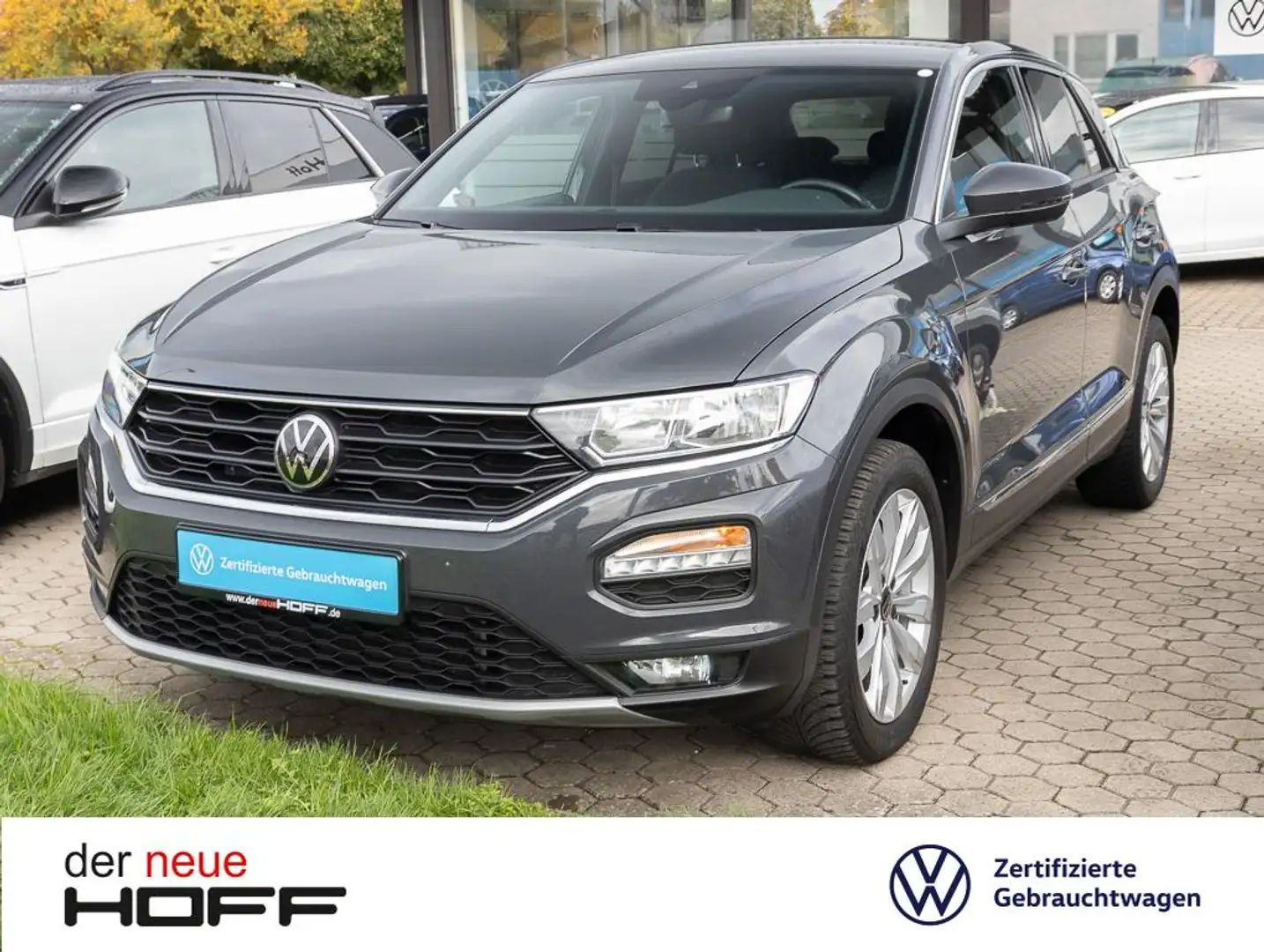 Volkswagen T-Roc 1.5 TSI Sport Navi Kamera Einparkhilfe Klima Grau - 1