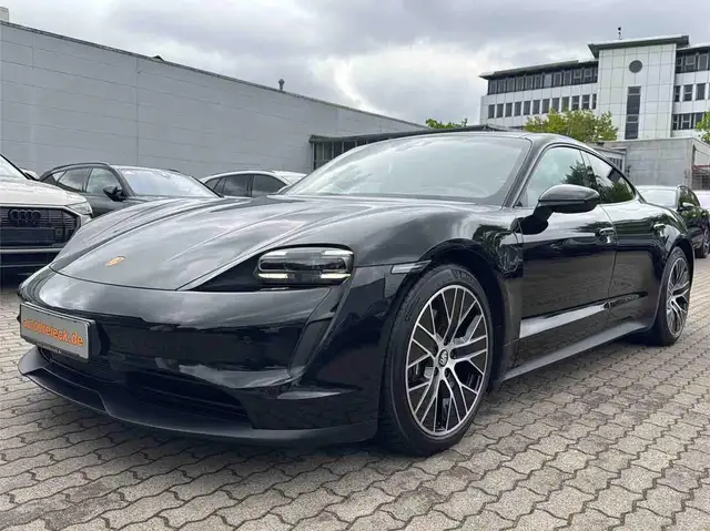 Porsche Taycan Basis HuD PANO 4x SHZ 20Z