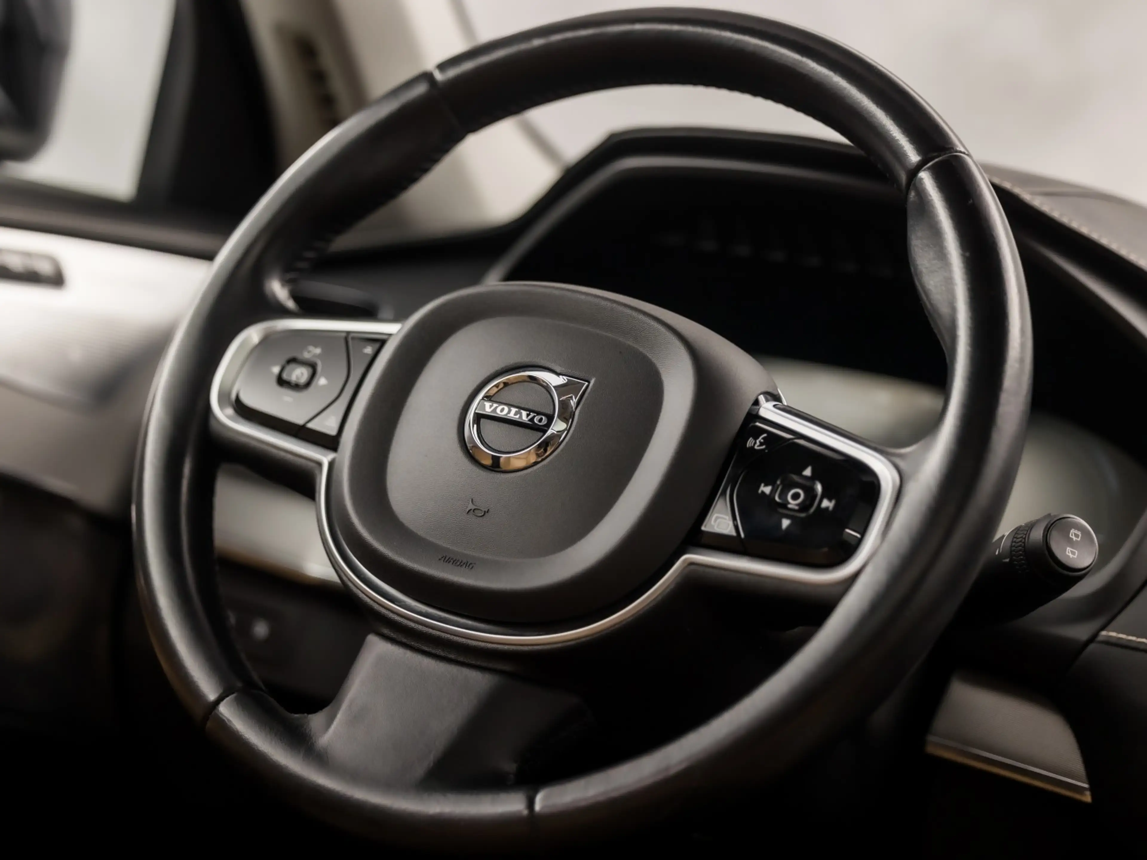 Volvo XC90 2.0 T8 Twin Engine AWD Inscription 7 Persoons 408P — photo 23