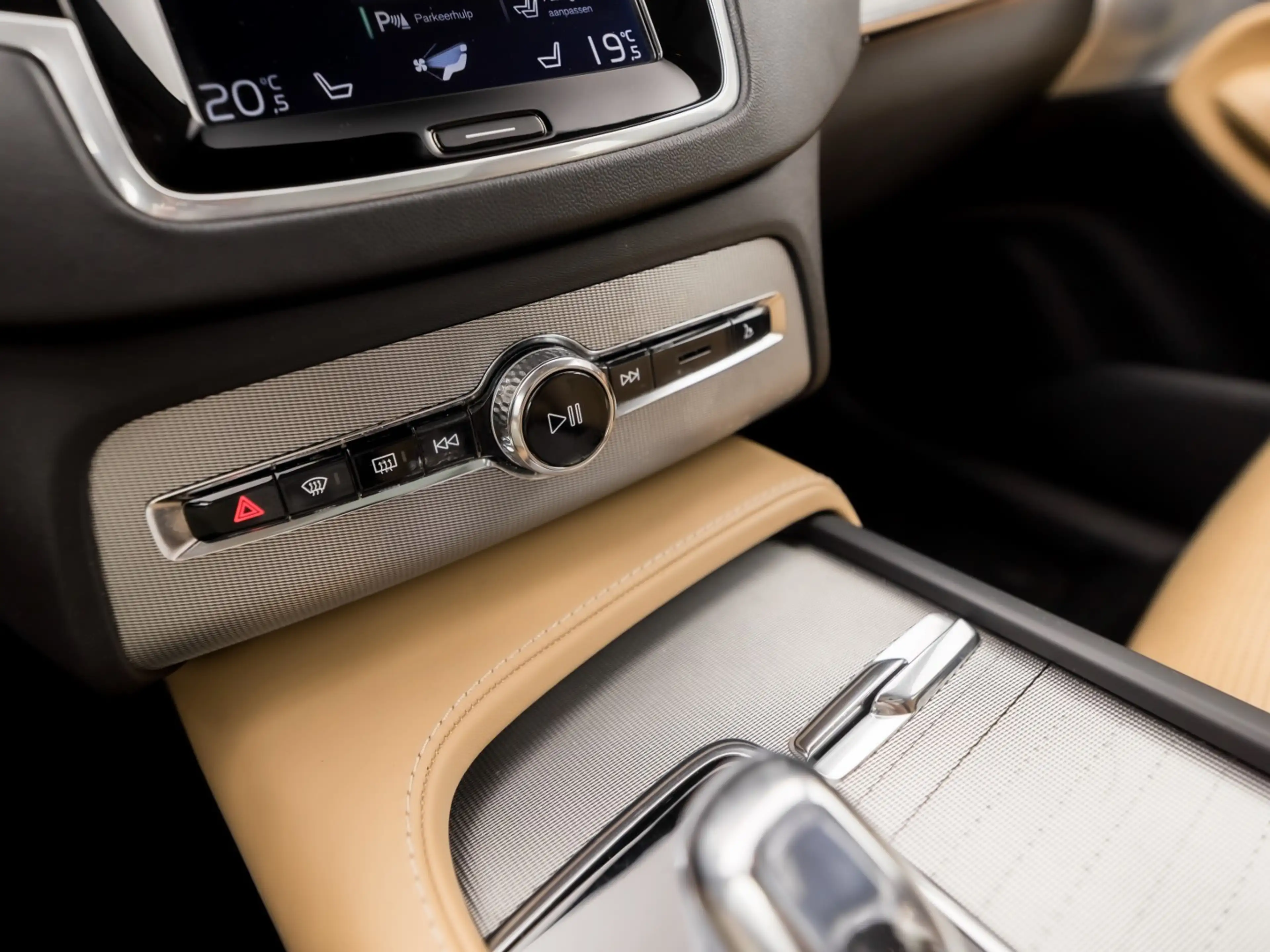 Volvo XC90 2.0 T8 Twin Engine AWD Inscription 7 Persoons 408P — photo 15
