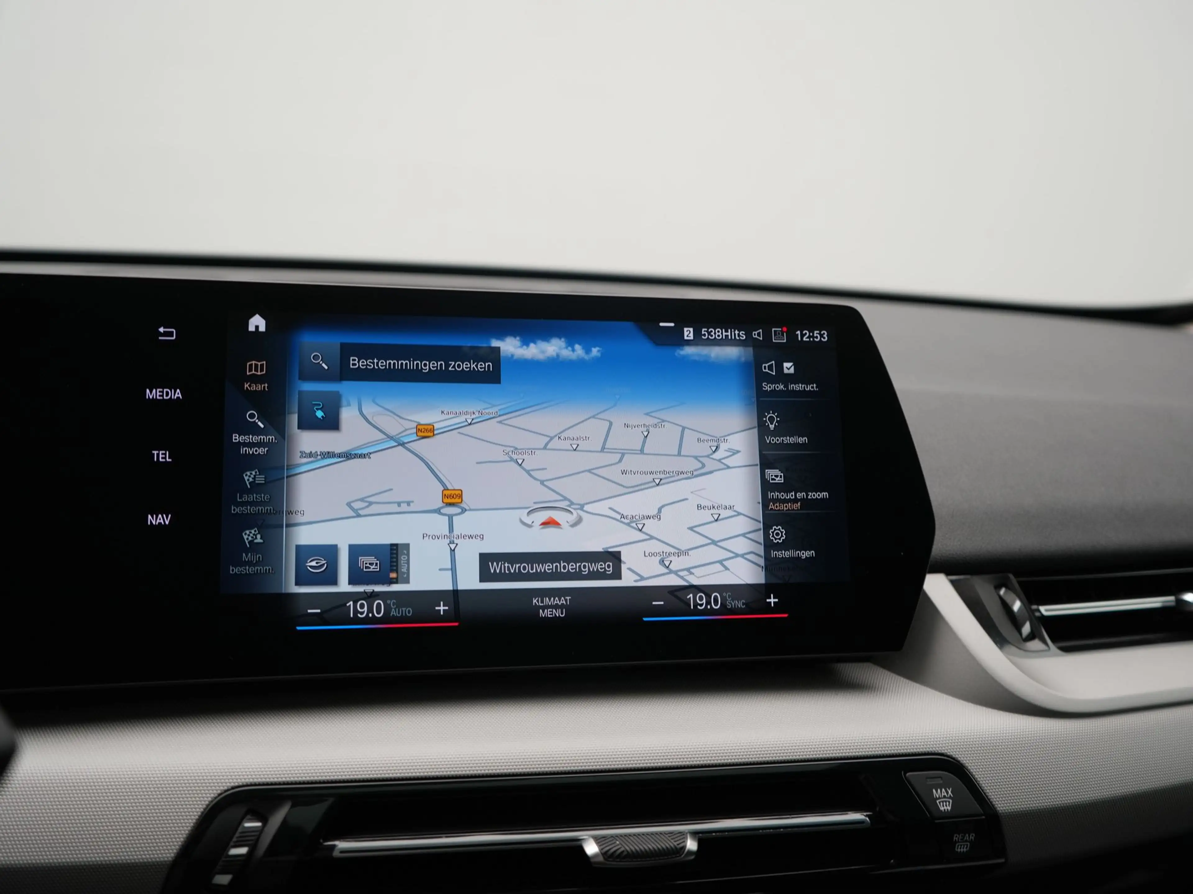 BMW iX1 xDrive30 67 kWh 313pk Dealer O.H | Panodak | Camer — photo 27