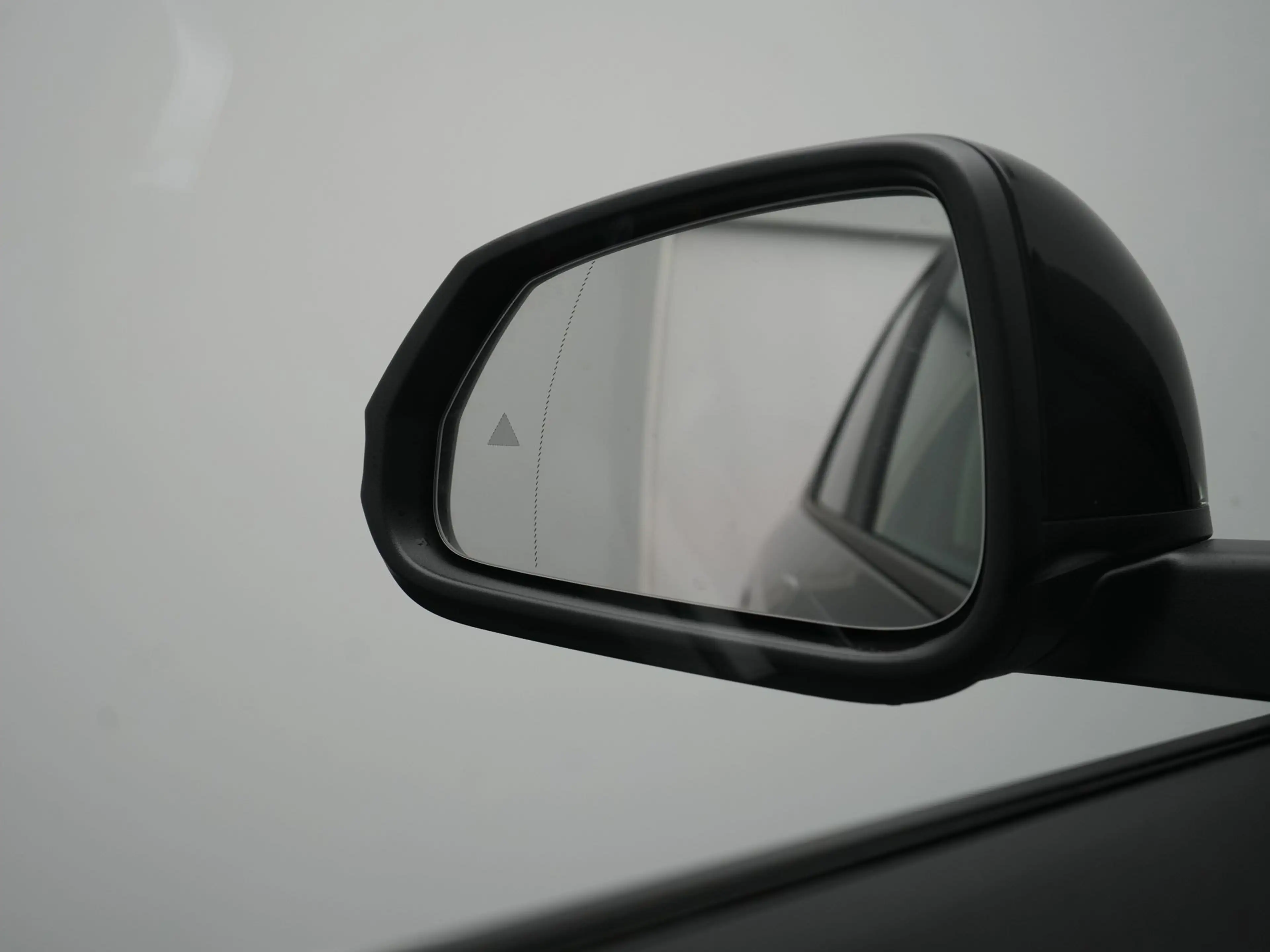 BMW iX1 xDrive30 67 kWh 313pk Dealer O.H | Panodak | Camer — photo 14