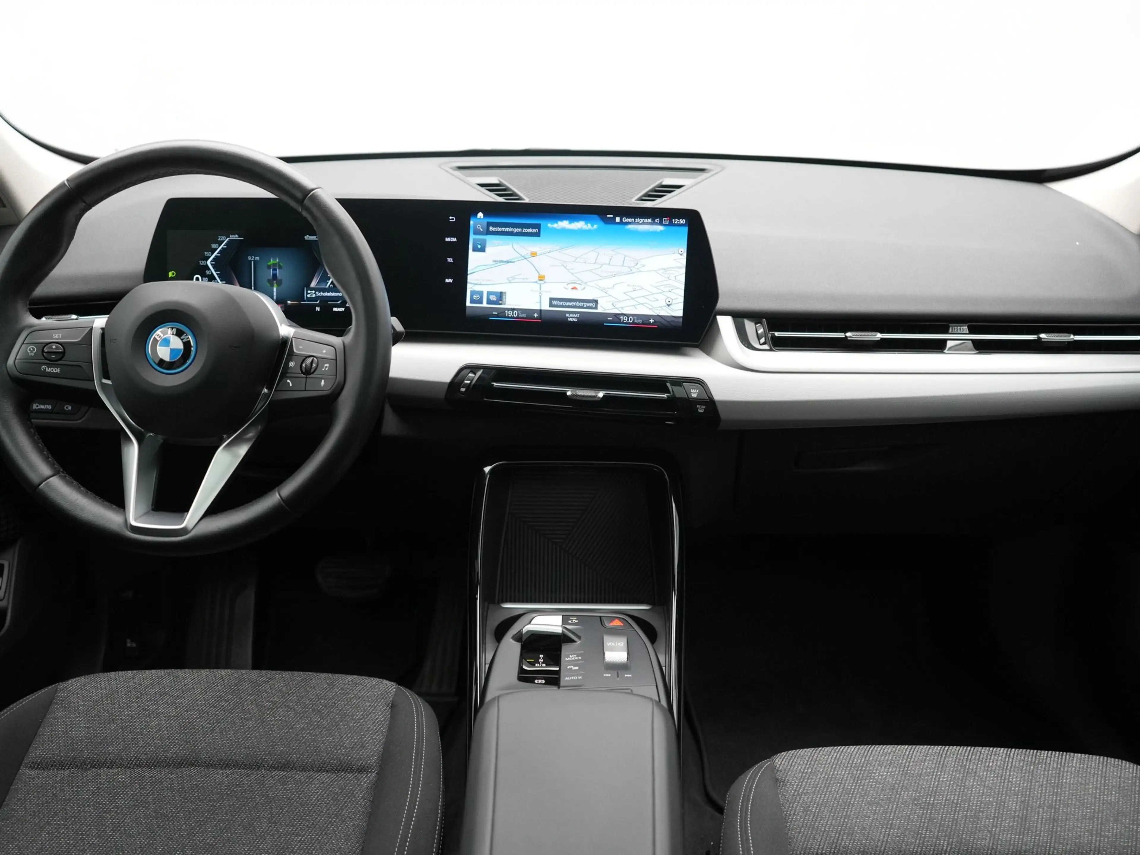 BMW iX1 xDrive30 67 kWh 313pk Dealer O.H | Panodak | Camer — photo 19