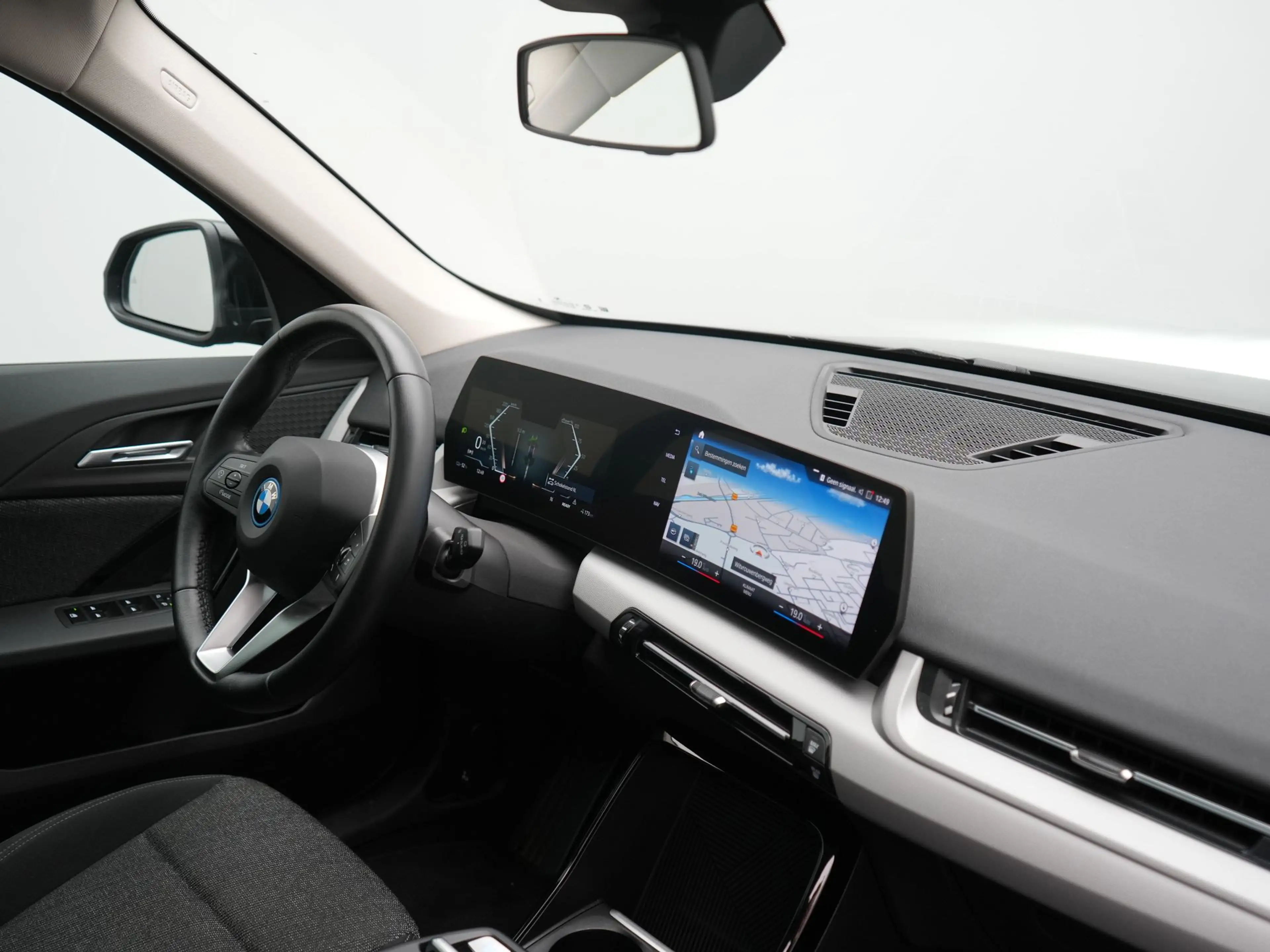 BMW iX1 xDrive30 67 kWh 313pk Dealer O.H | Panodak | Camer — photo 5