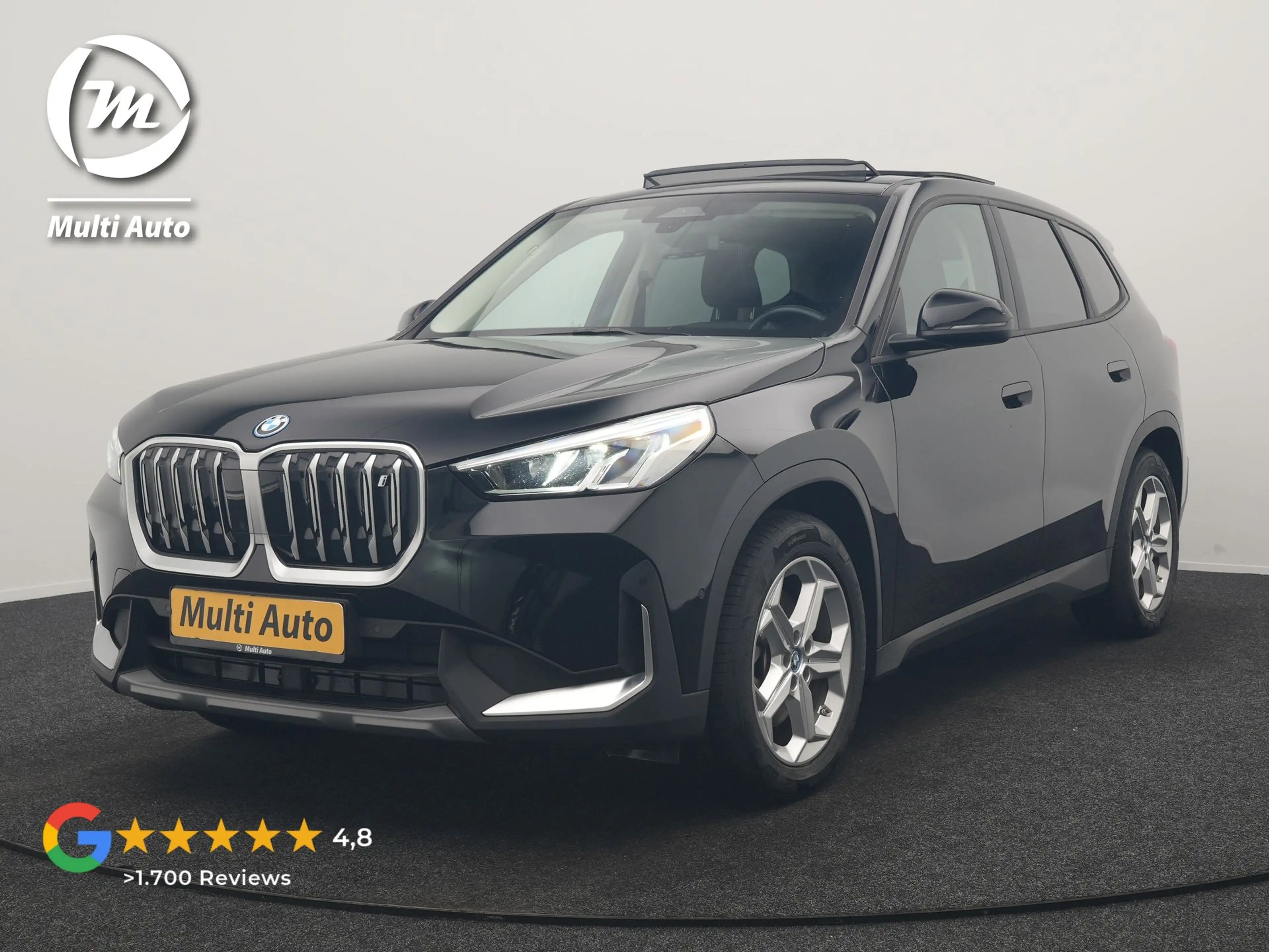 BMW iX1 xDrive30 67 kWh 313pk Dealer O.H | Panodak | Camer