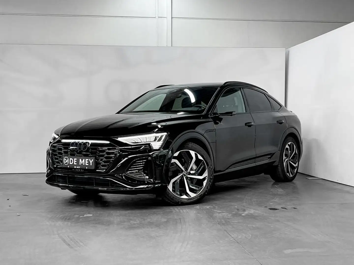 Audi Q8 e-tron Sportback 106 kWh 55 Quattro S line / Pano / Luchtvering / Carplay / 360° Cam Noir - 2