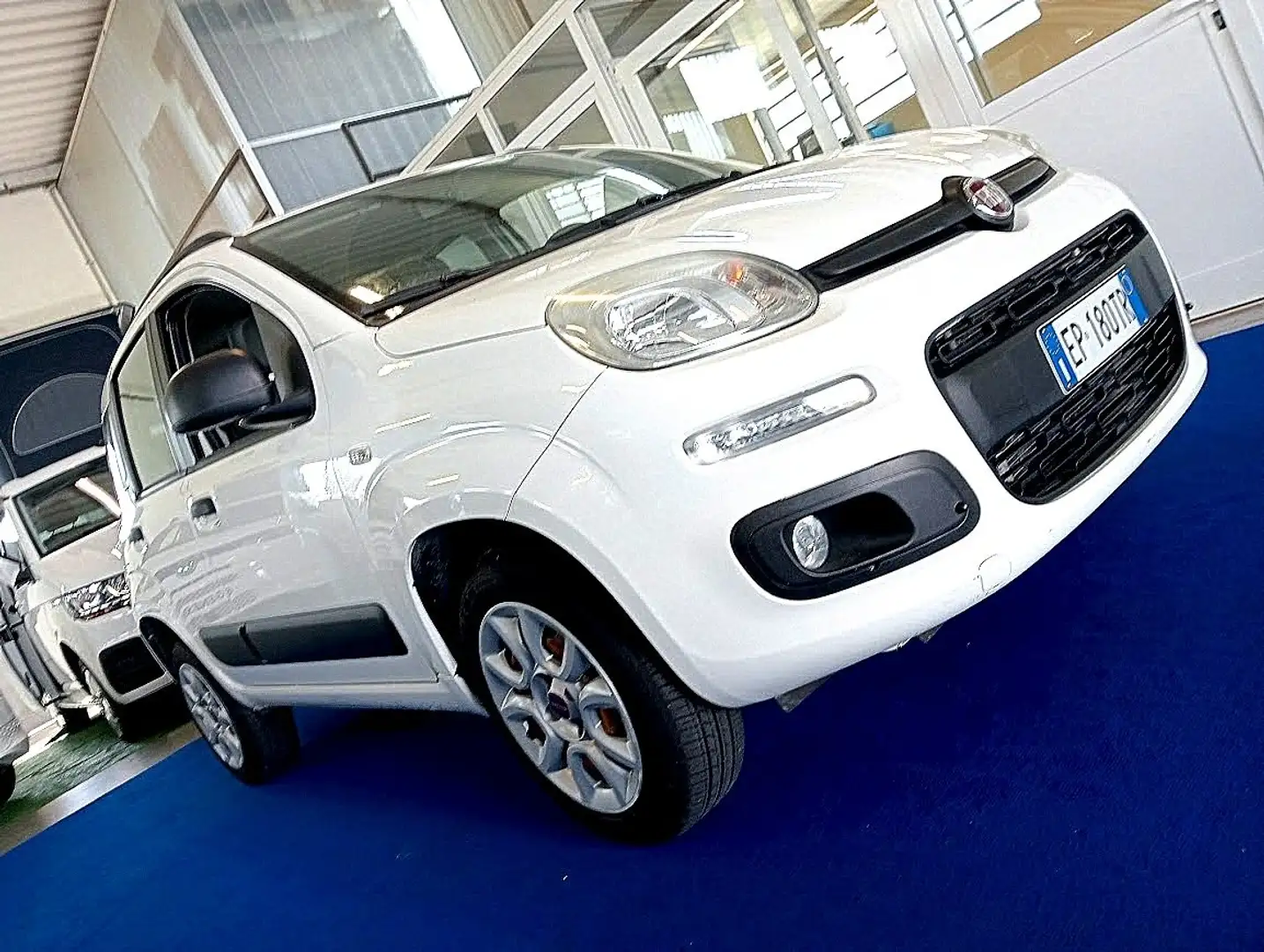 Fiat Panda 0.9 NATURAL POWER METANO BOMBOLE OK 2029 Bianco - 1