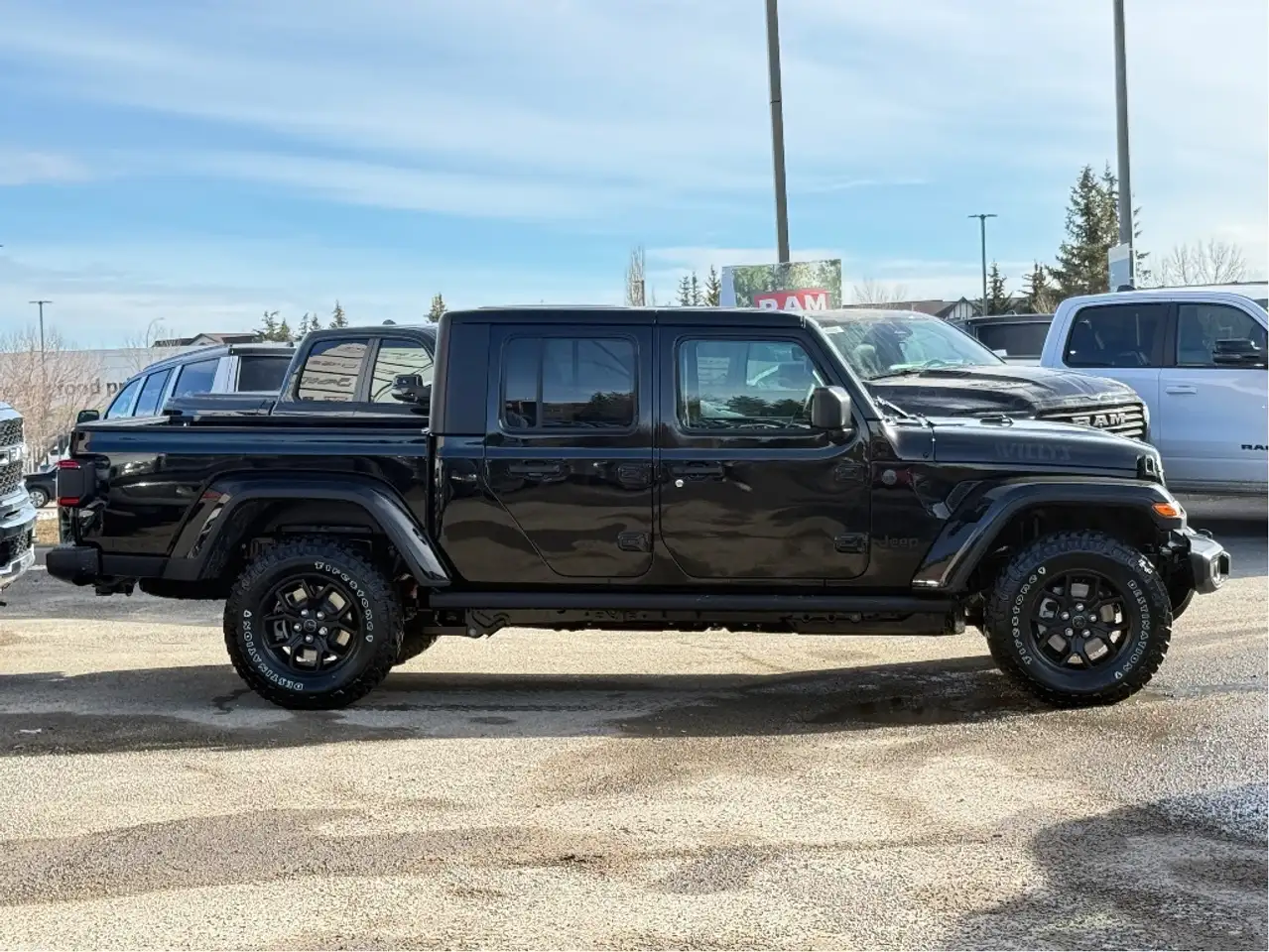 Jeep Gladiator снимка Jeep Gladiator