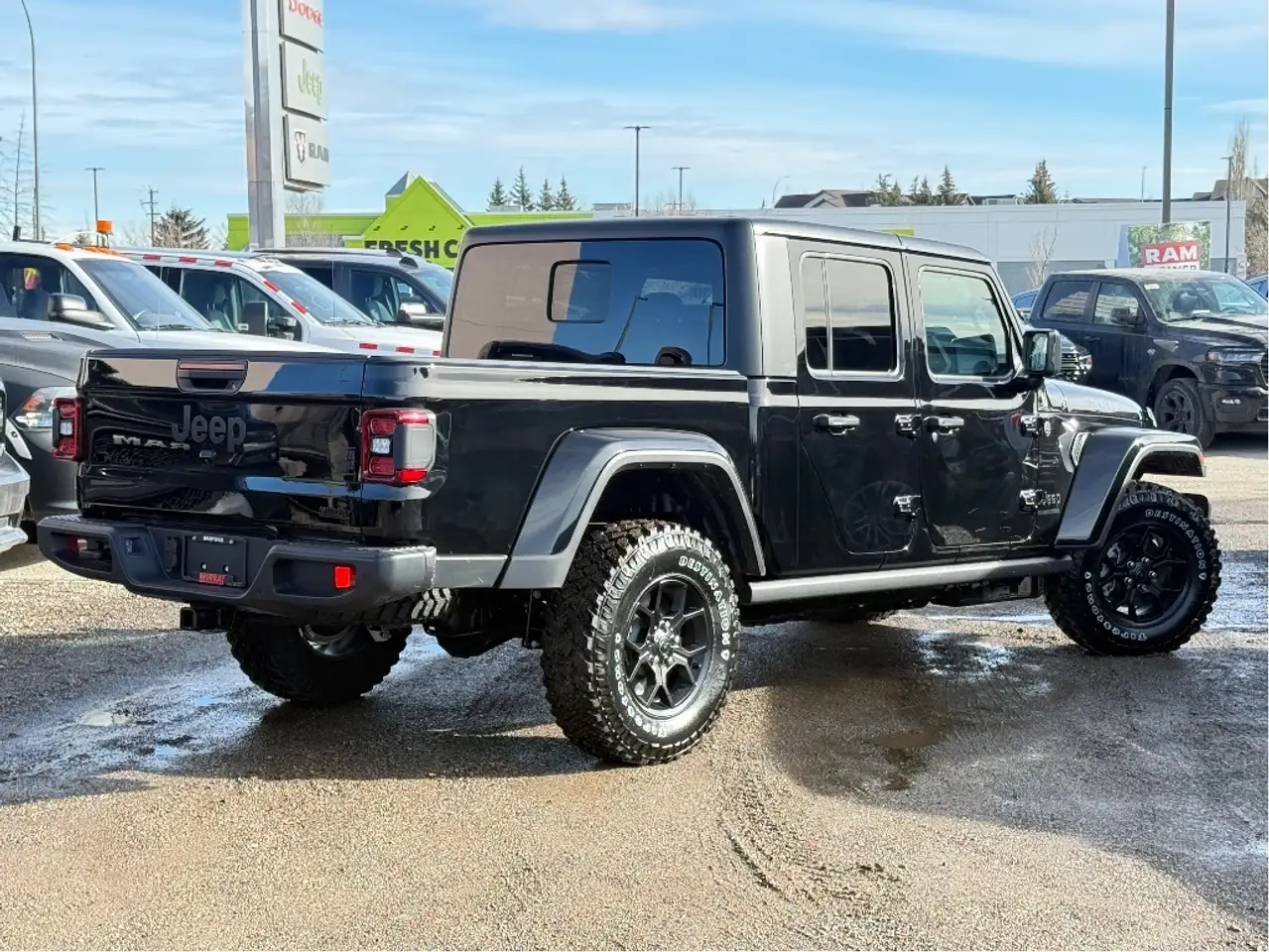 Jeep Gladiator снимка Jeep Gladiator