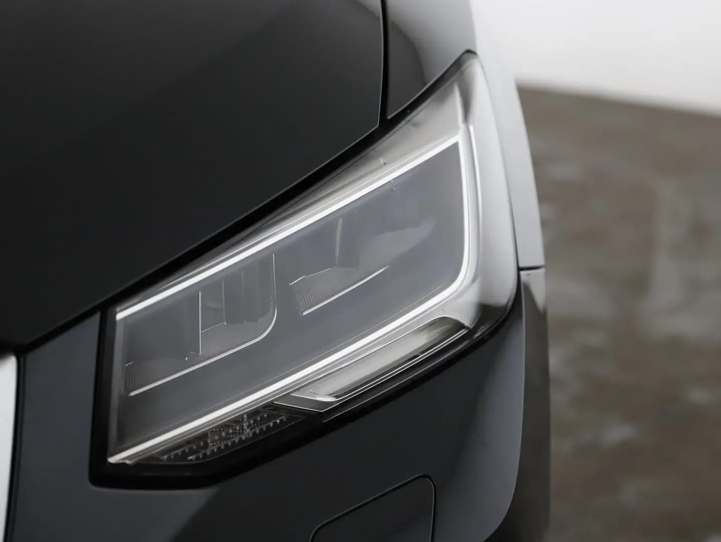 Audi Q2 30 TDI advanced Grau - 2