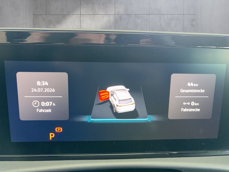 Volkswagen T-Roc 4Me eTSI DSG — photo 7