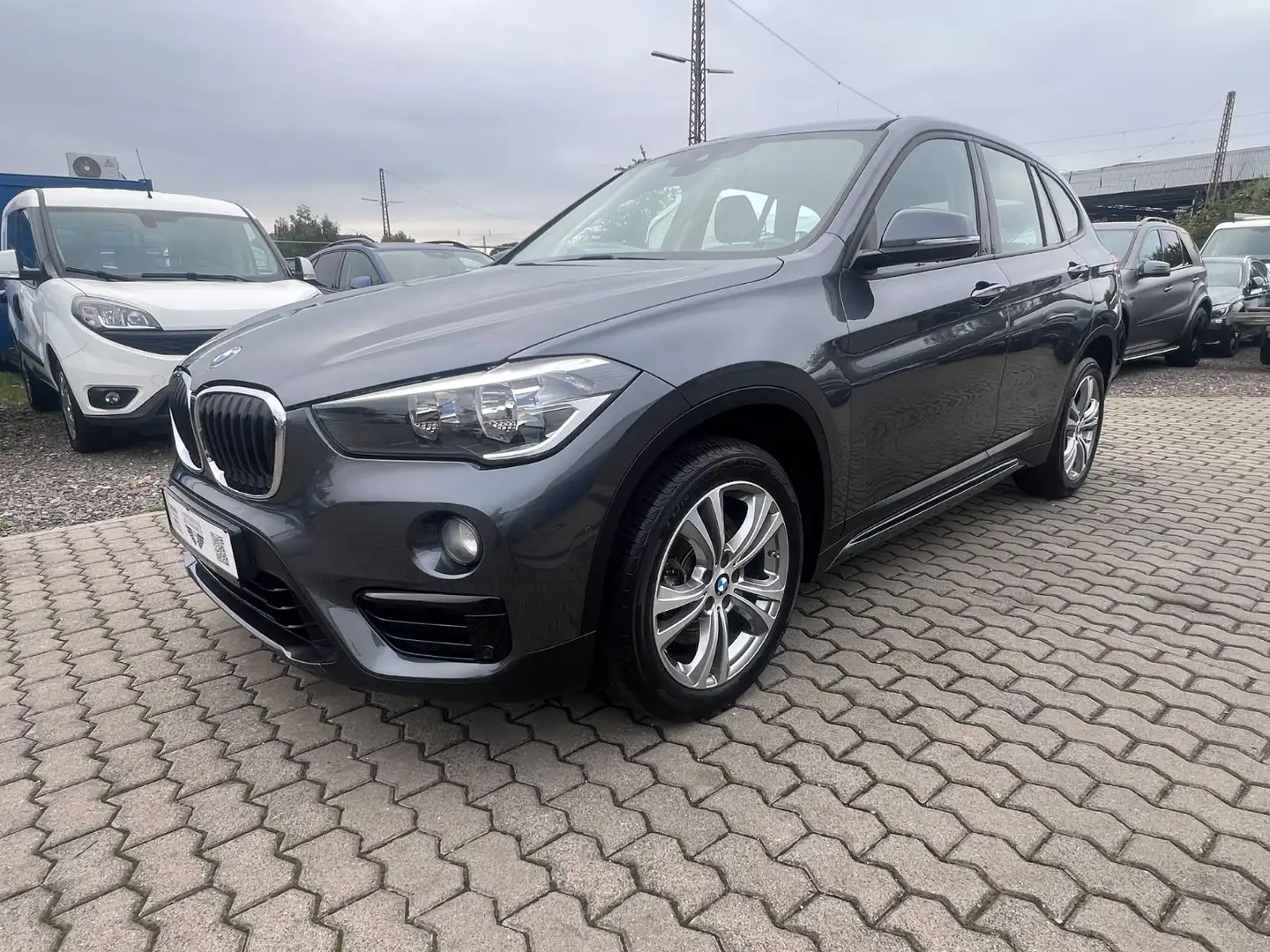 BMW X1 Baureihe X1 xDrive 20 d Sport Line Gris - 2