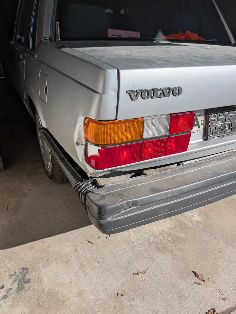 Volvo 740 740 GL "Executive" Silber - 2