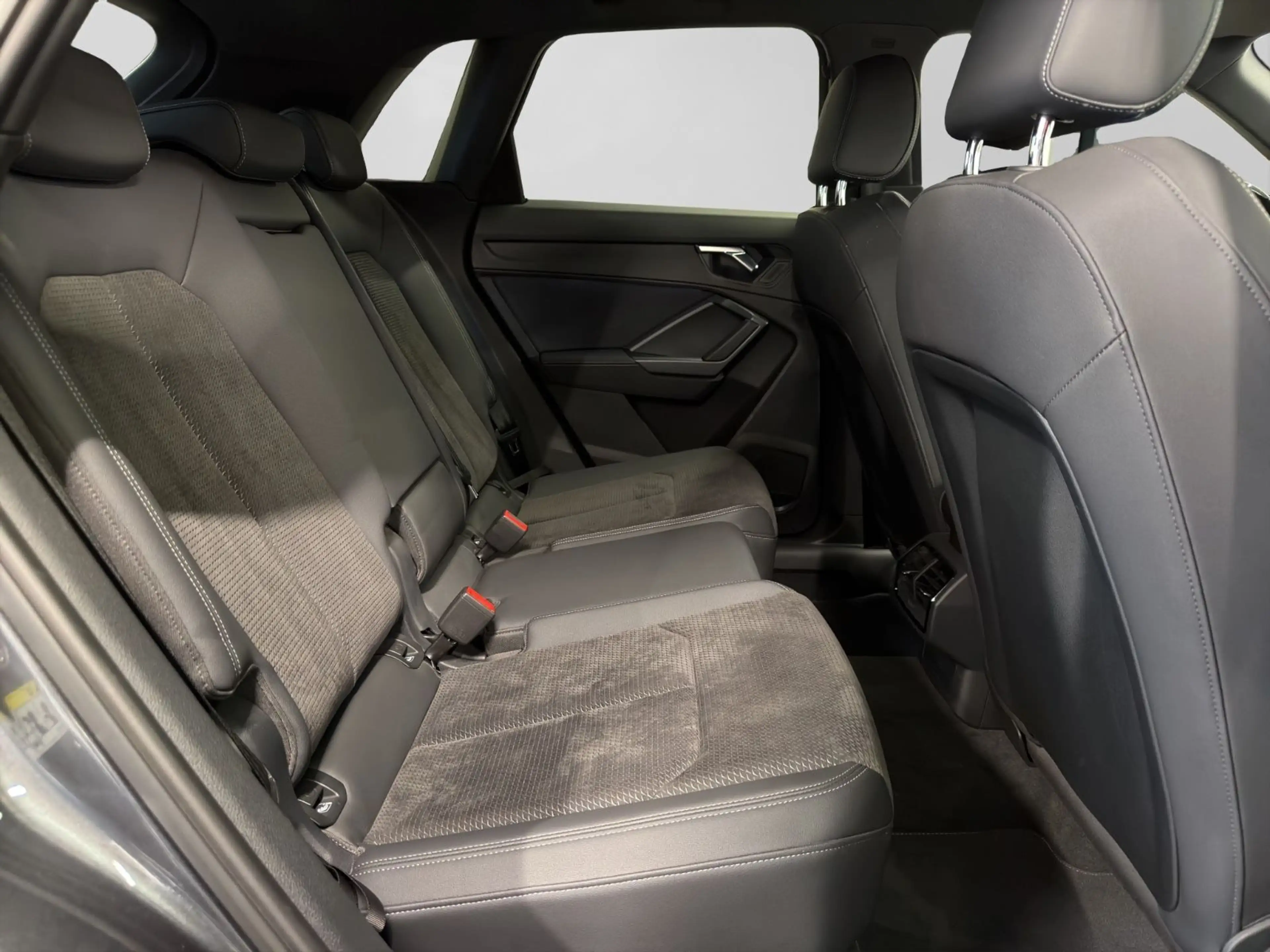 Audi Q3 40 TFSI quattro S line 1Hand Matrix Virtual — photo 12