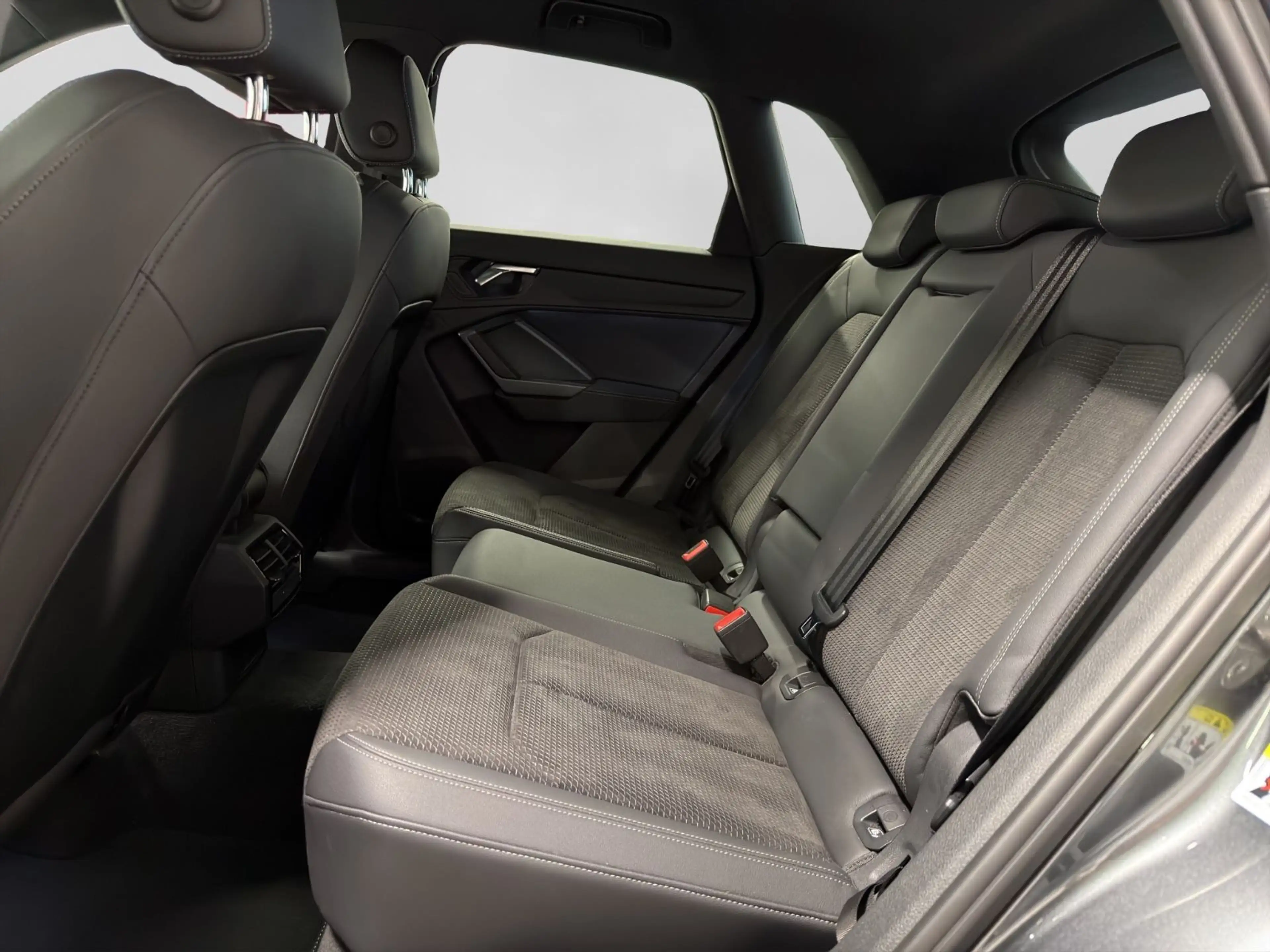 Audi Q3 40 TFSI quattro S line 1Hand Matrix Virtual — photo 10