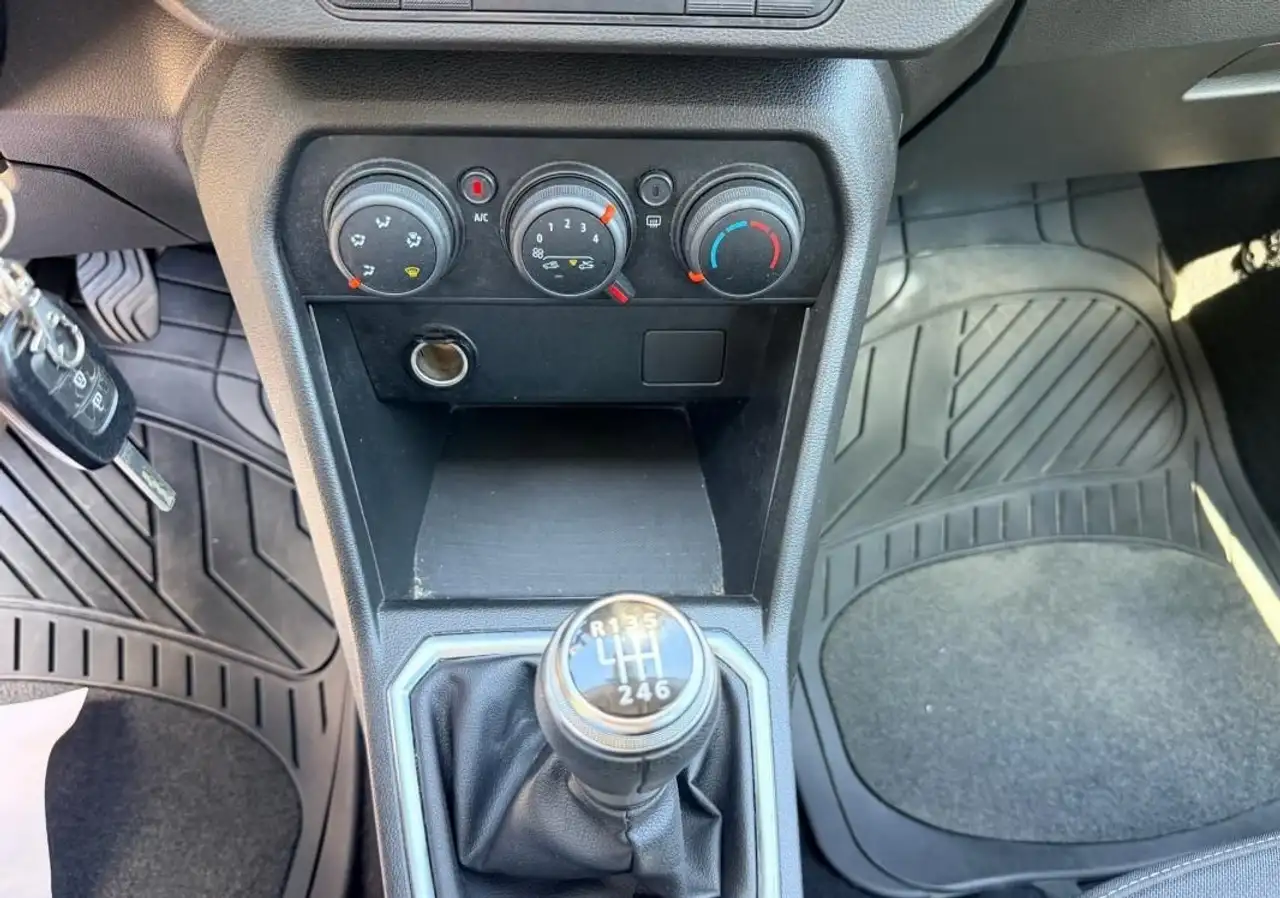 Dacia Sandero Sandero Stepway — photo 23