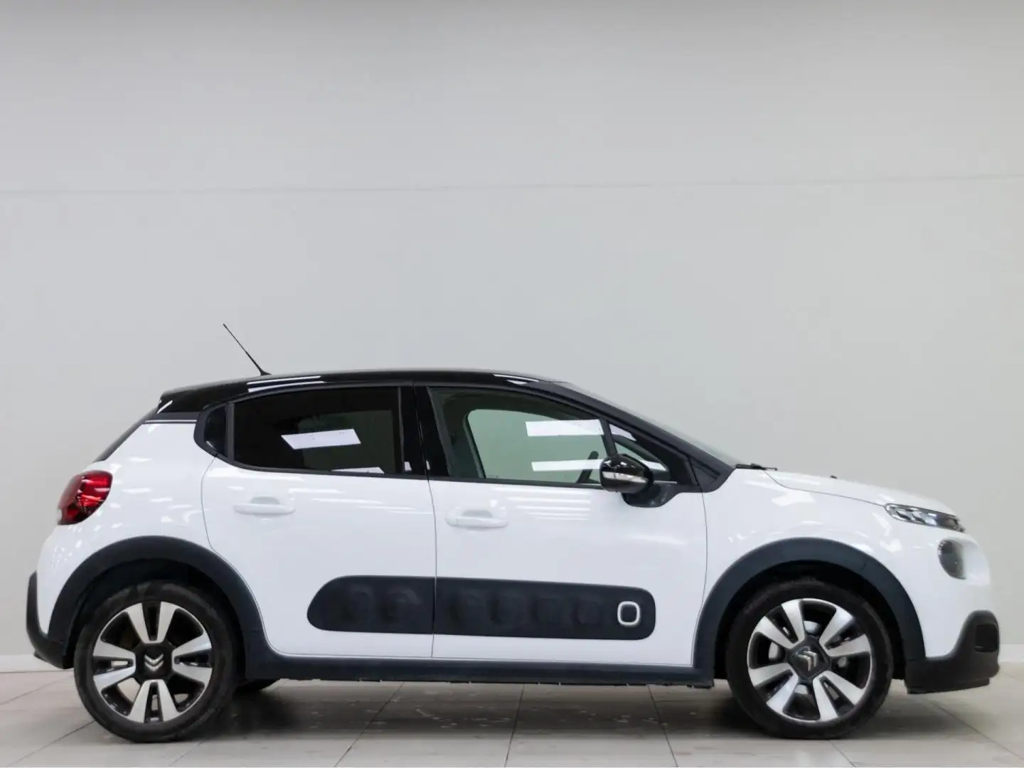 Citroen C3 1.2 PureTech S&S Feel 110 Blanco - 2