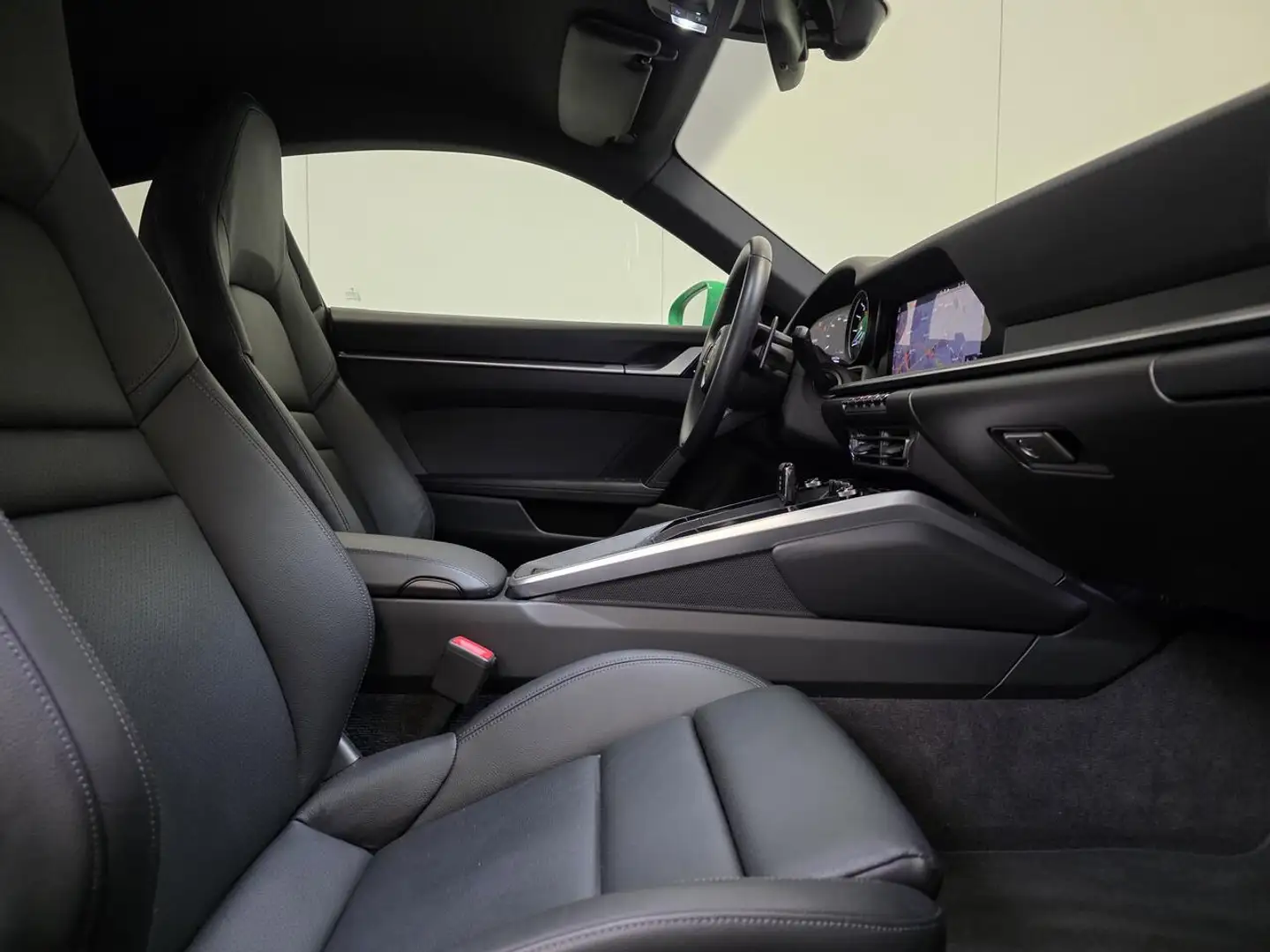 Porsche 992 3.0 Carrera 4S Autom. - Python Green - 13 500 K... Groen - 2