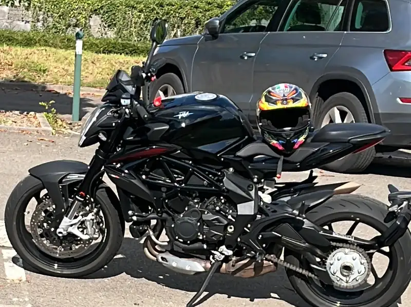MV Agusta Brutale 800 - foto 2