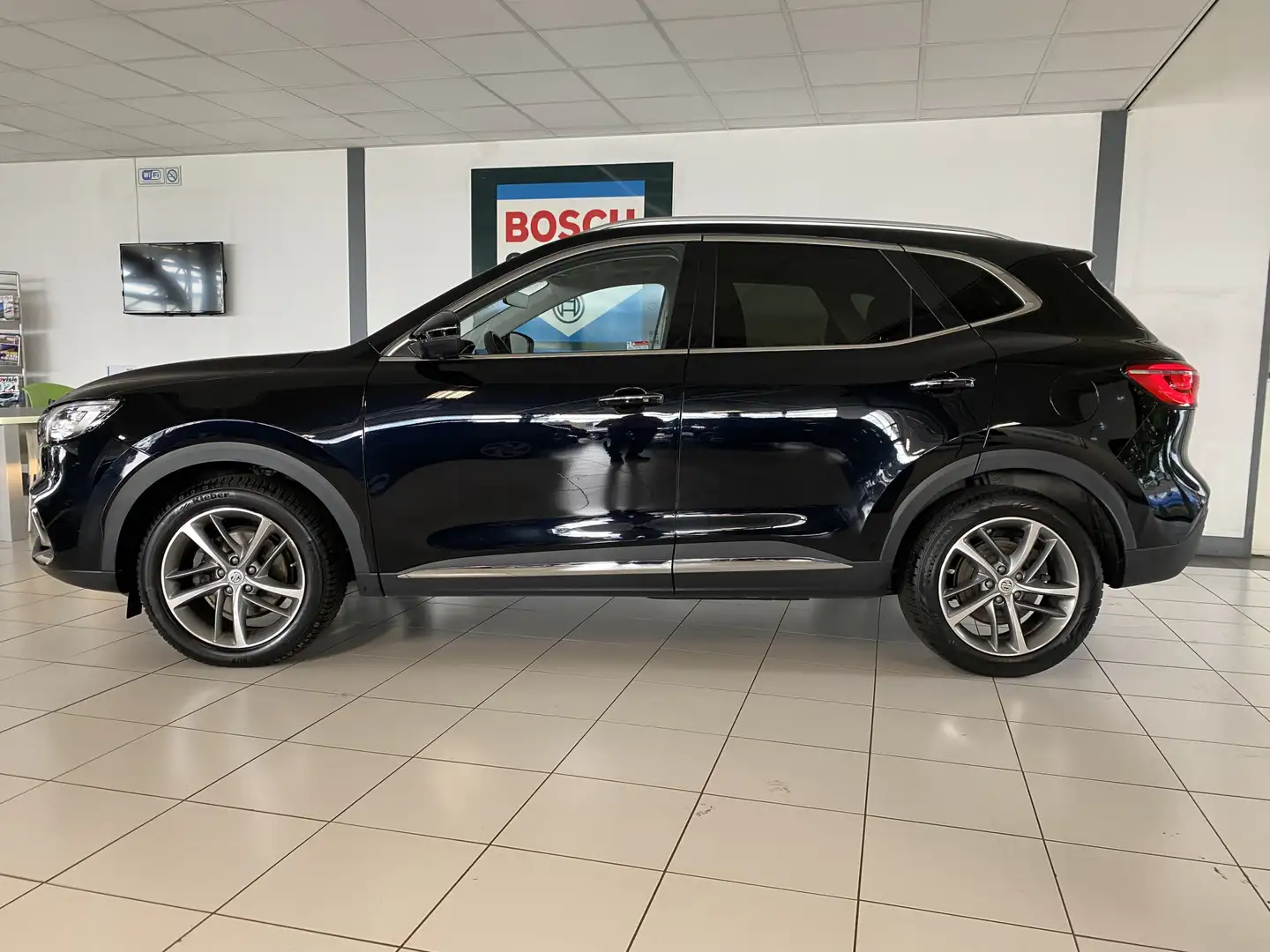 MG EHS 1.5 TGDI Luxury Panoramadak / Zwart - 2