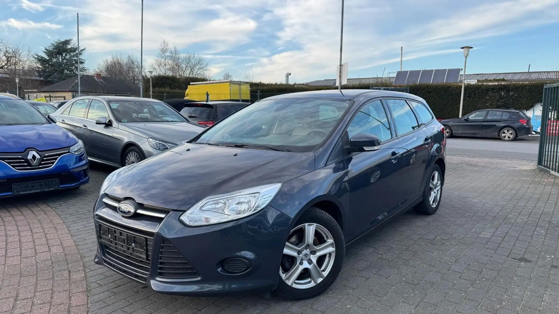 Ford Focus Turnier Trend 1.6 | KLIMA | NAVI | EURO5 Grau - 2