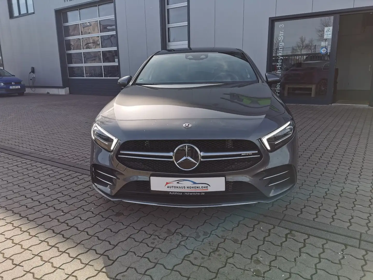 Mercedes-Benz A 35 AMG 4Matic MBUX PANO LED Gris - 2