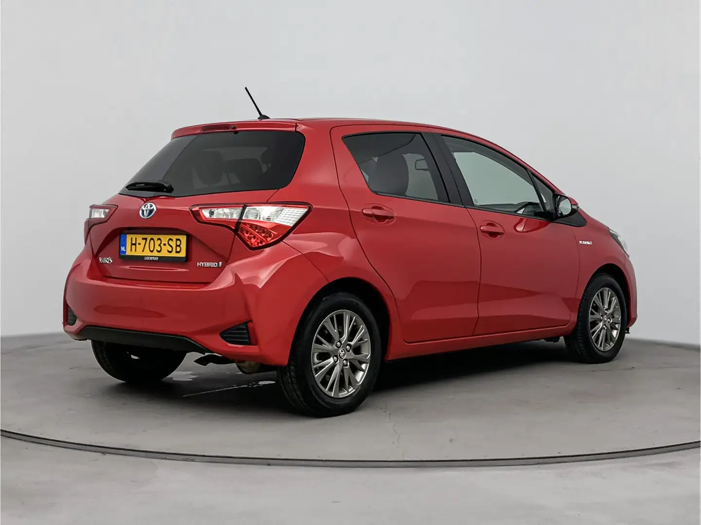 Toyota Yaris 1.5 Hybrid Dynamic | NL-Auto | Apple Carplay -/ An Rood - 2