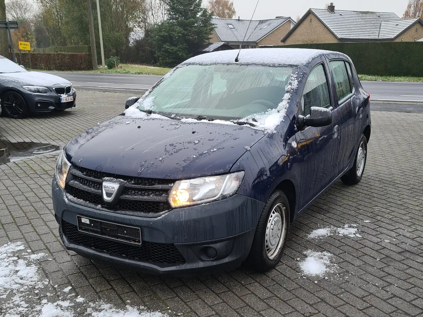 Dacia Sandero Sandero 1.2 16V 75 Essentiel Bleu - 1