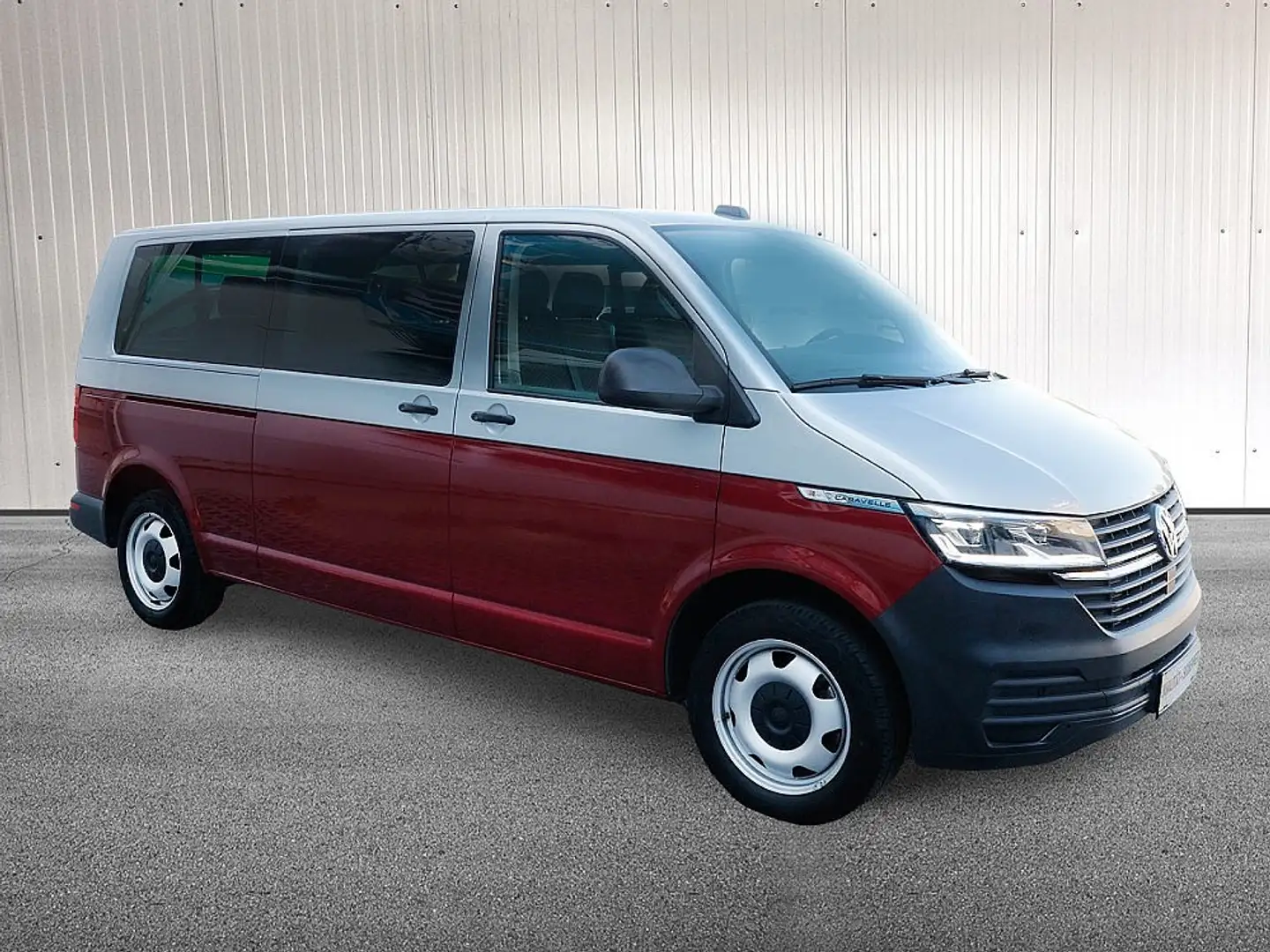 Volkswagen T6 Caravelle LR 2.0 TDI DSG*NAVI*LED*AHK*SHZ*R-KAMERA*TEMPOM Rot - 2