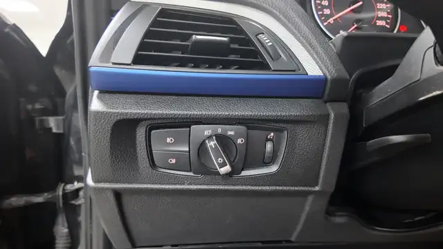 BMW 2 Series view 17