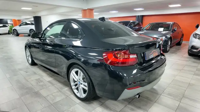 BMW 2 Series view 4