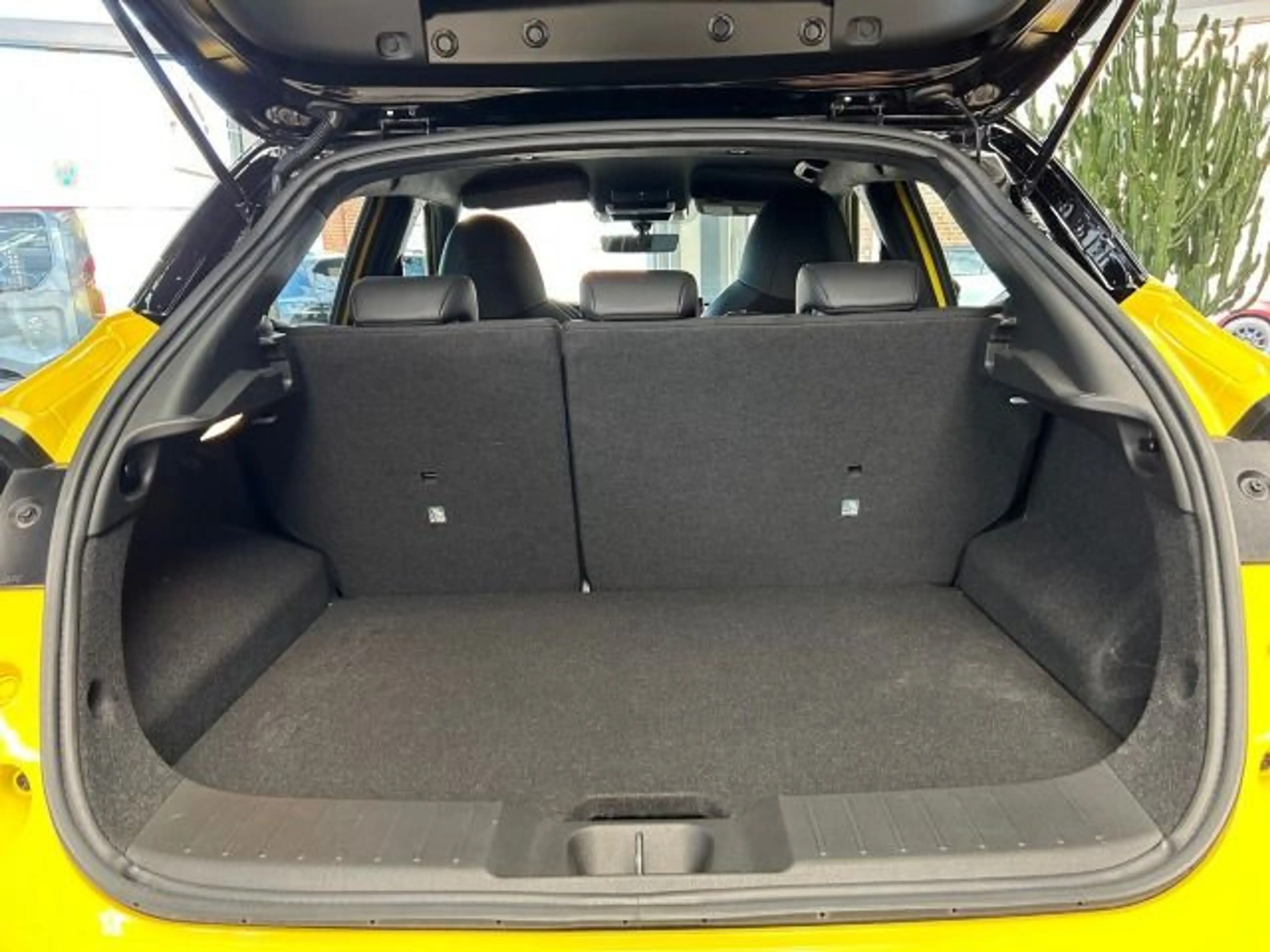 Nissan Juke 1.6 Hybrid N-Connecta, Klima, LED, Kamera — photo 13