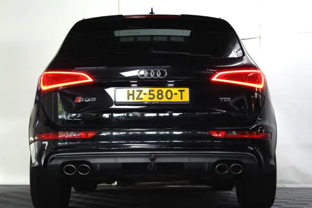 Audi Q5 view 7