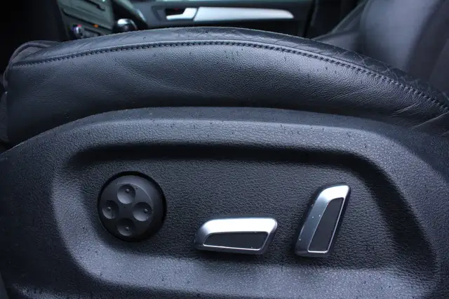 Audi Q5 view 14