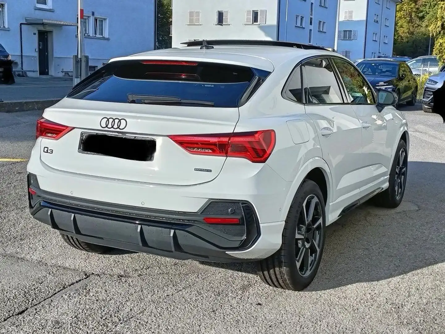 Audi Q3 Sportback 35 TDI S Line - 2