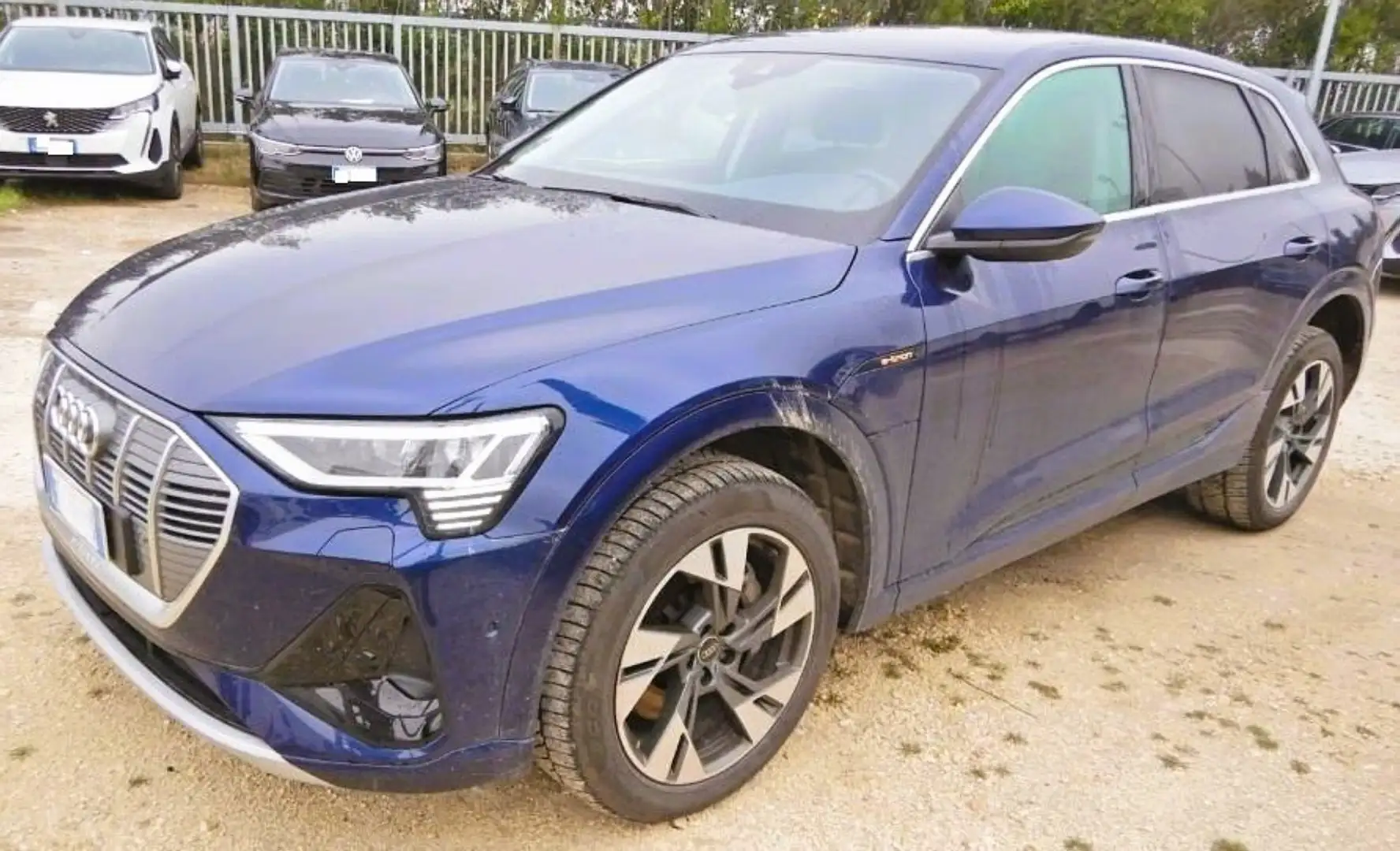 Audi e-tron qutro 55 Blu/Azzurro - 1