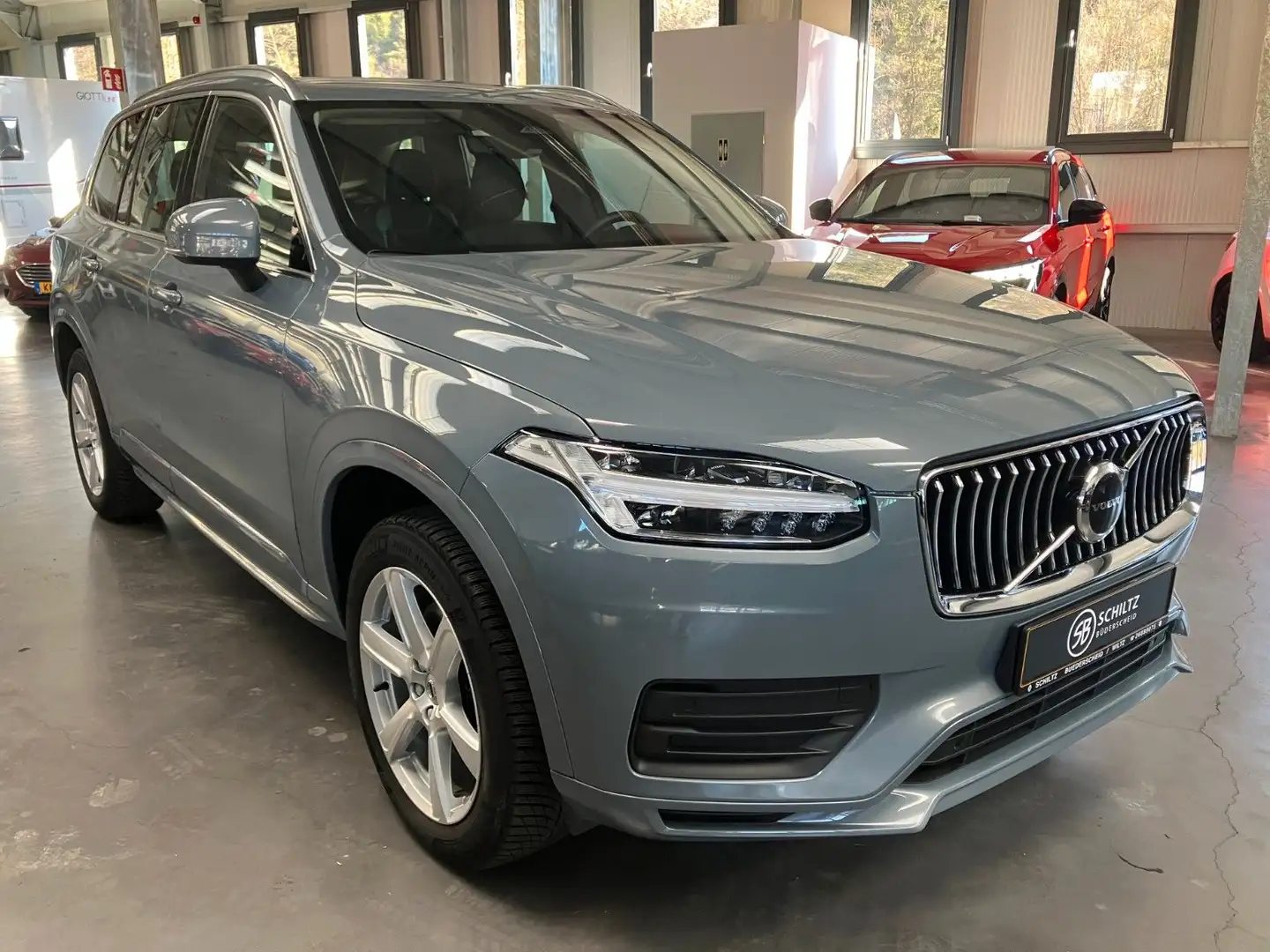 Volvo XC90 CORE B5 mild hybrid 7-Sitzer AWD Grijs - 1