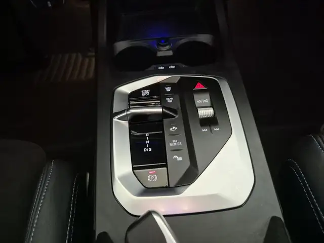 BMW 1 Series view 12