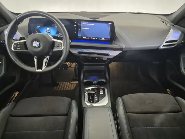 BMW 1 Series view 9