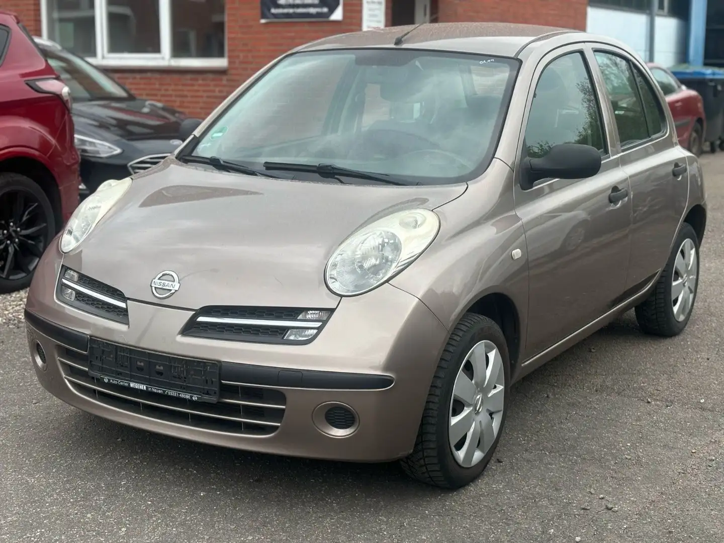 Nissan Micra Visia - 2