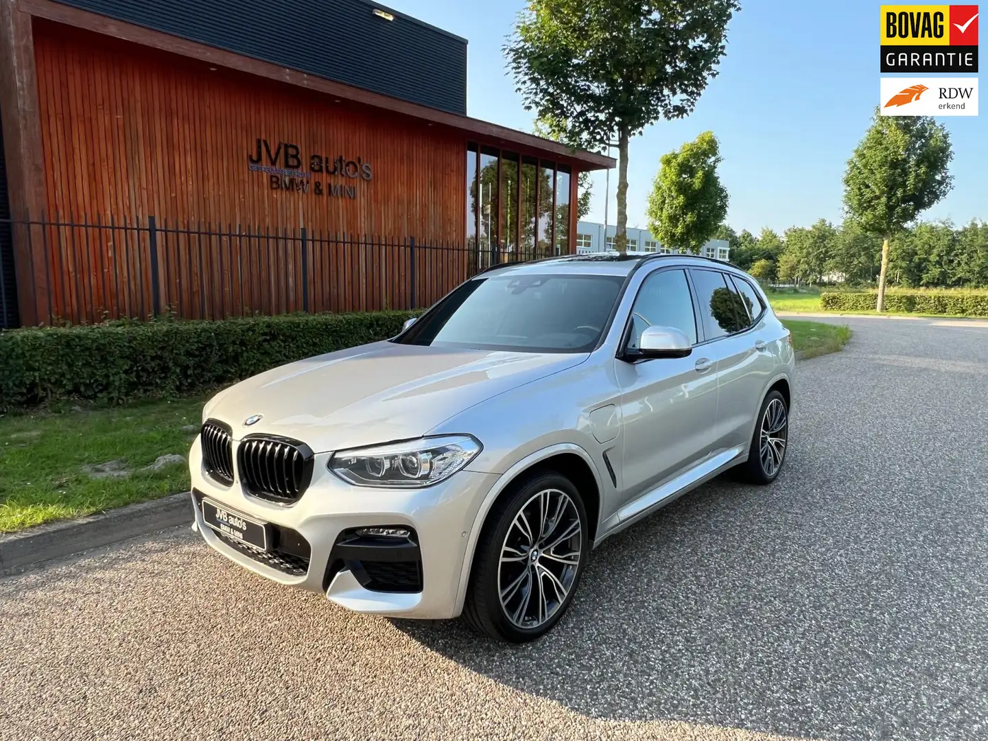 BMW X3 XDrive30e M- sport, SoH 92,6%, M-stoel, incl BTW, Silber - 1