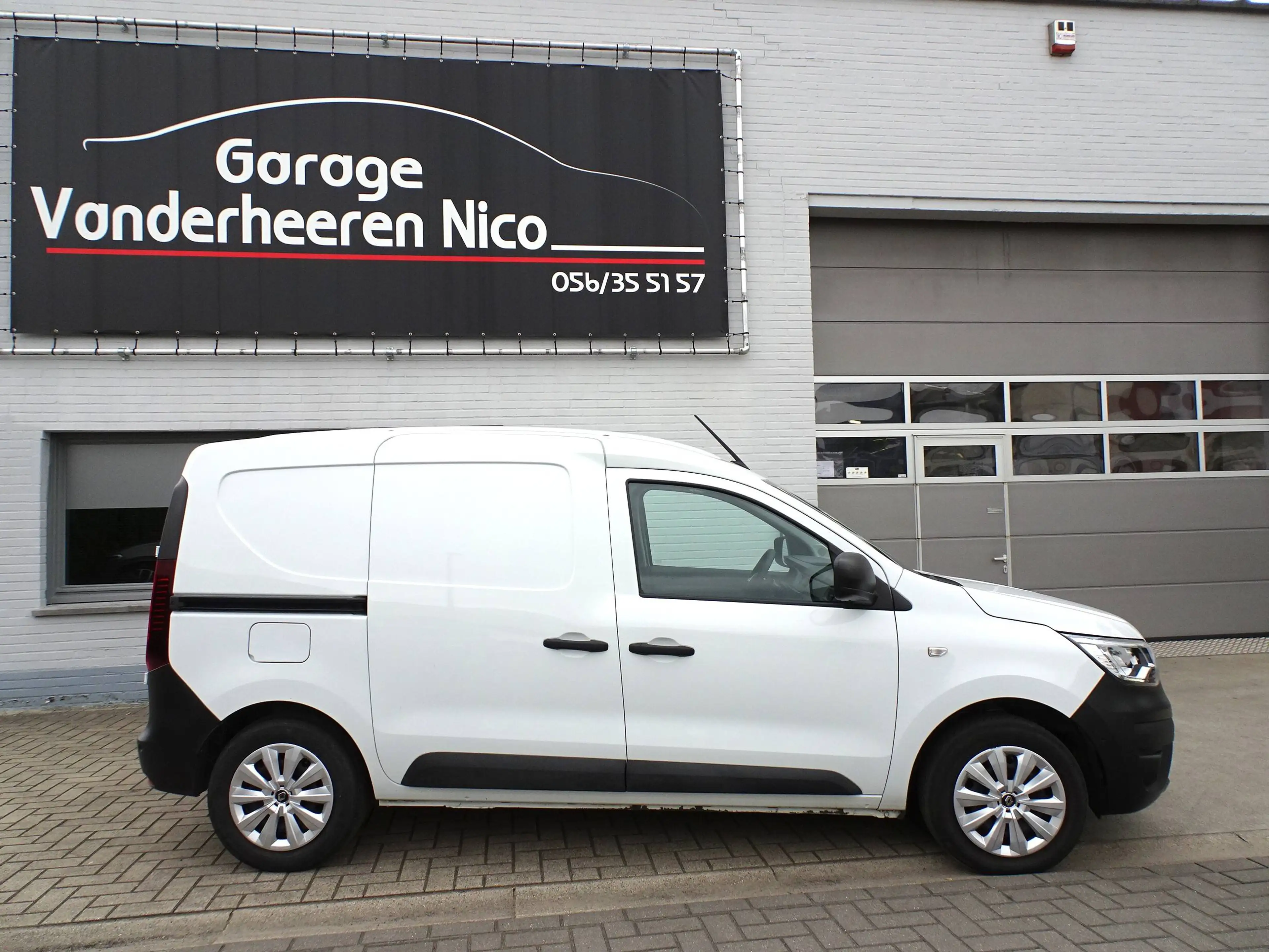 Renault Kangoo 1.5BluedCi 2pl. CARPLAY,NAVI,CAMERA,PDC V+A,CRUISE,BLUETH,AIRCO,DAB,SCHUIFDEUR 12.314 euro+BTW — photo 3