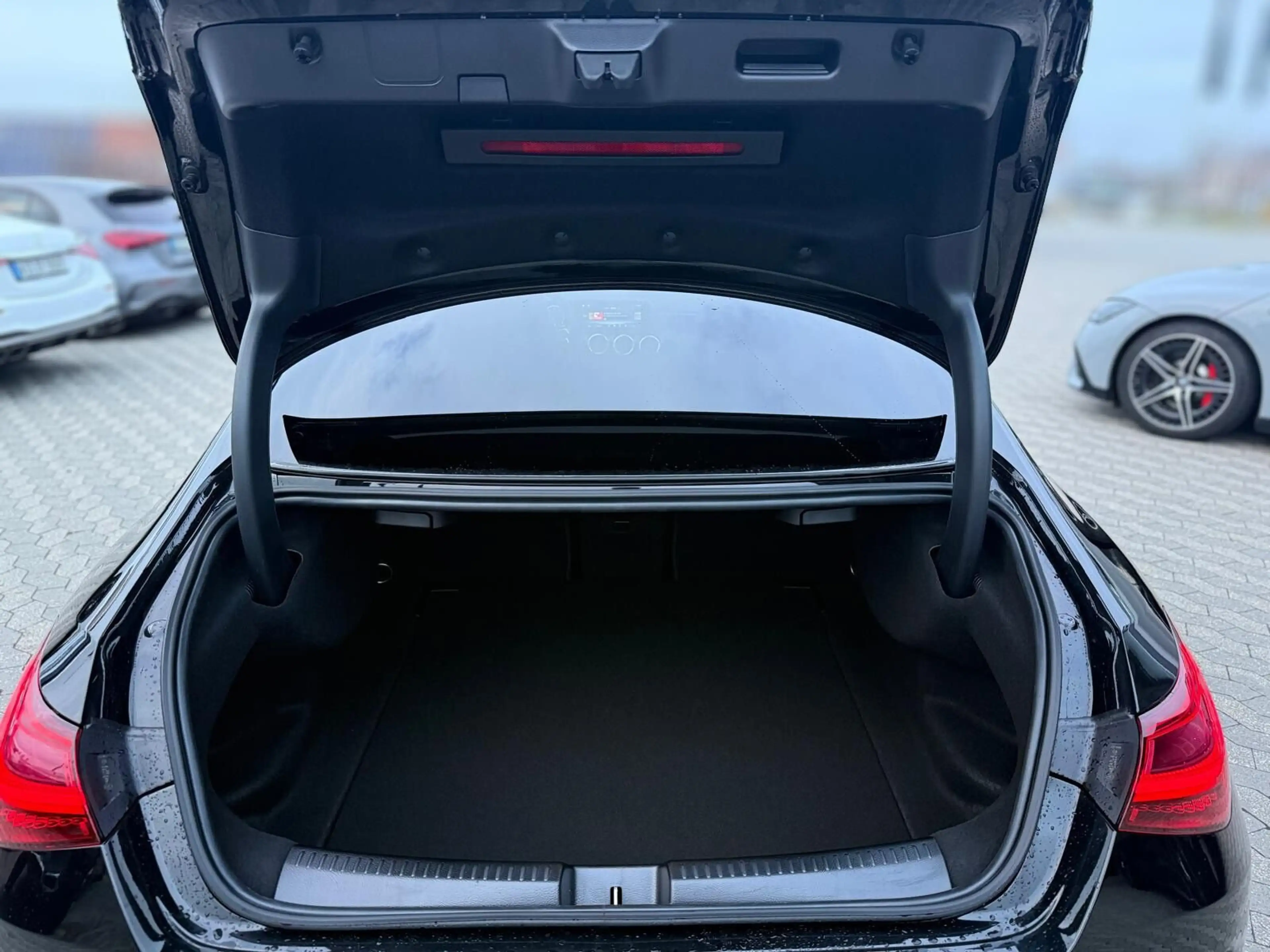 Mercedes-Benz CLA 220 d Cp AMG Night Edition Pano/Dist/Tot/19" — photo 5