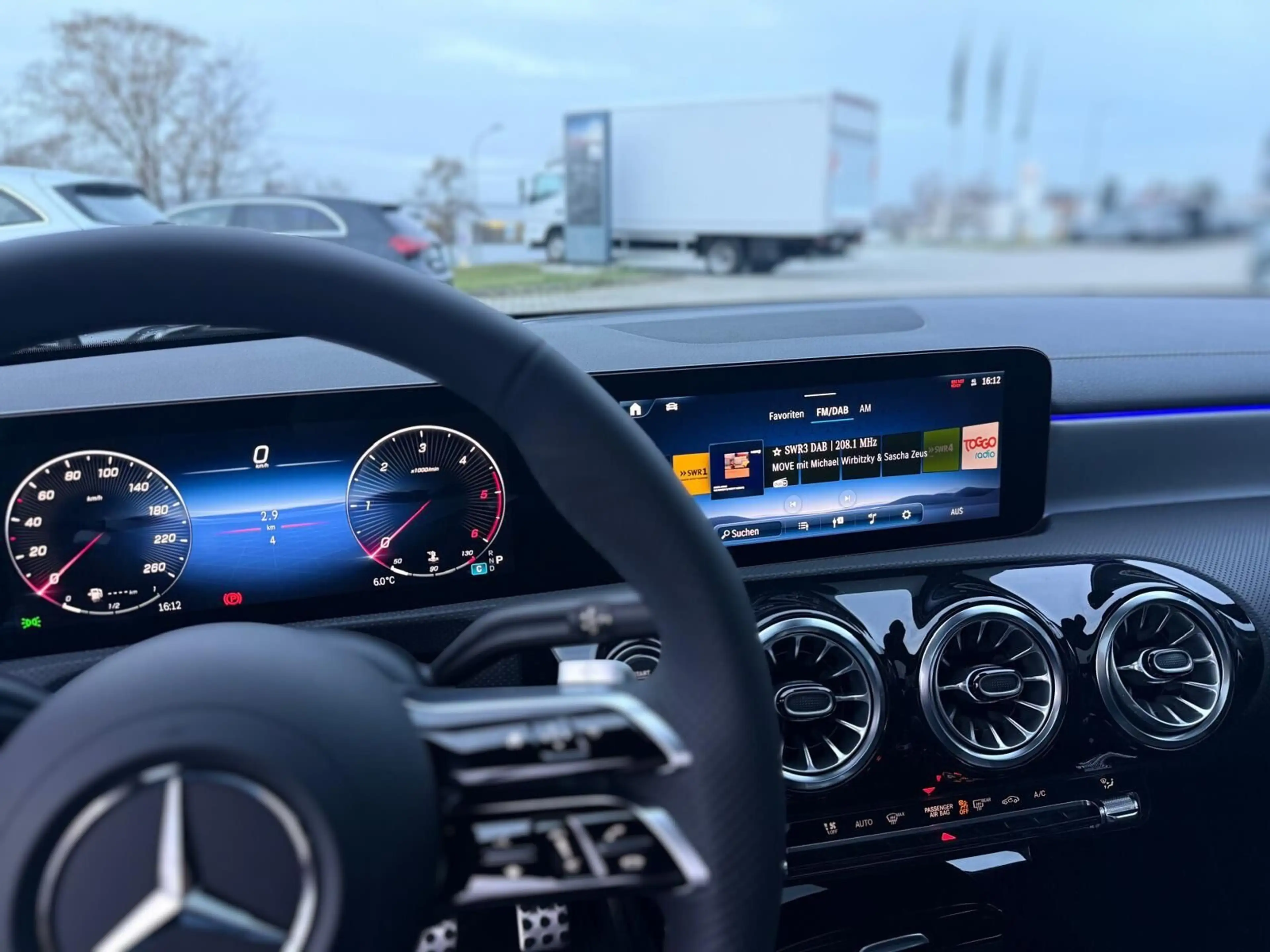 Mercedes-Benz CLA 220 d Cp AMG Night Edition Pano/Dist/Tot/19" — photo 9