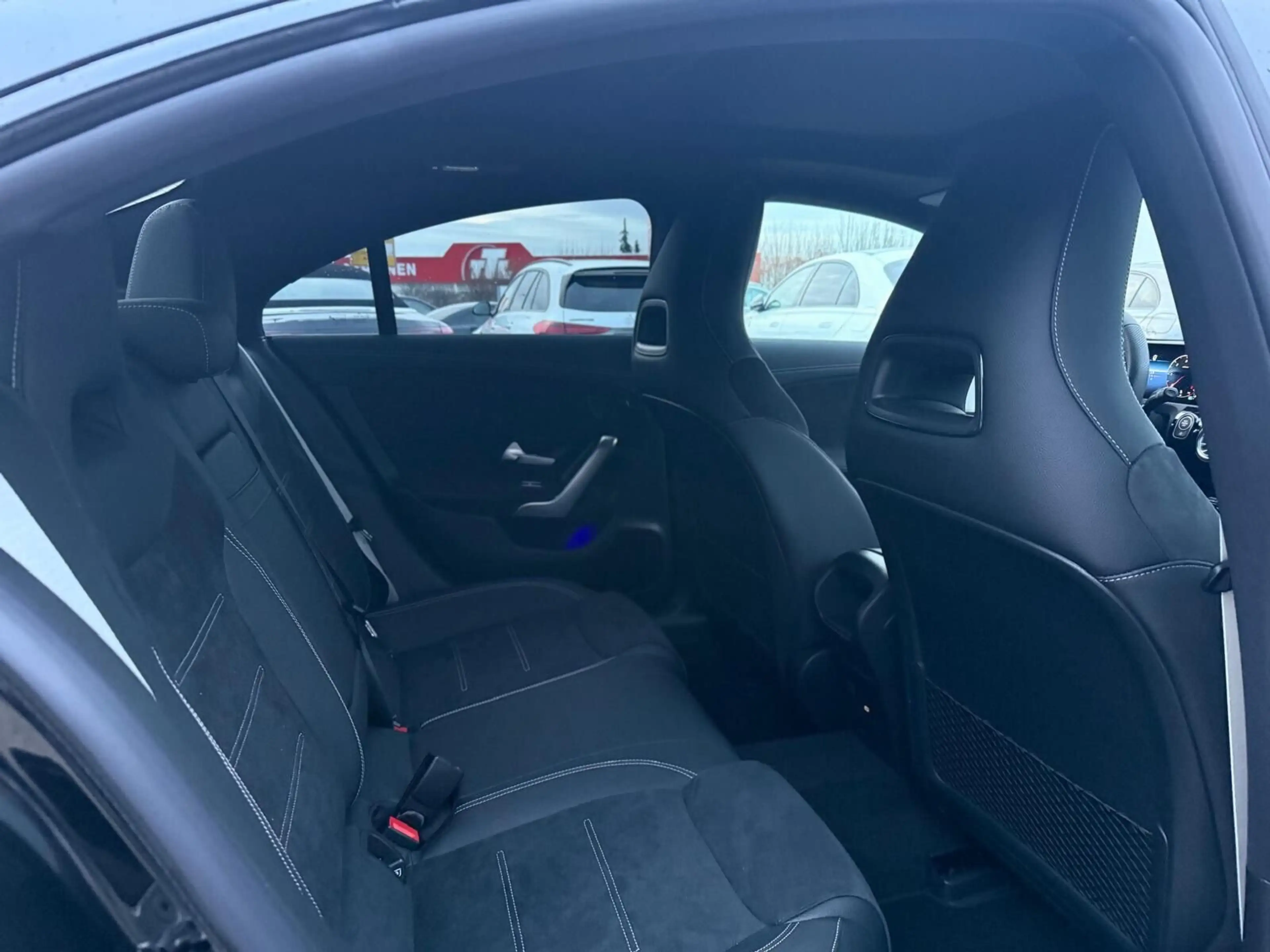 Mercedes-Benz CLA 220 d Cp AMG Night Edition Pano/Dist/Tot/19" — photo 6