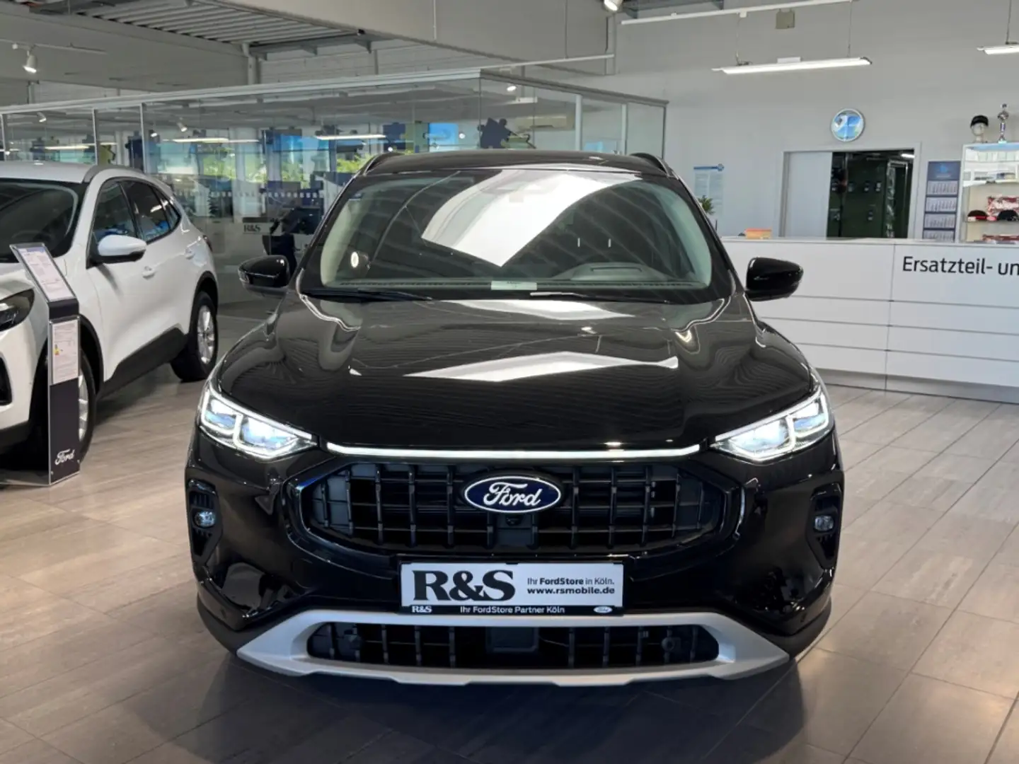 Ford Kuga FHEV Active X 360°Kamera+LED-Matrix+Memory+Tempoma Noir - 2