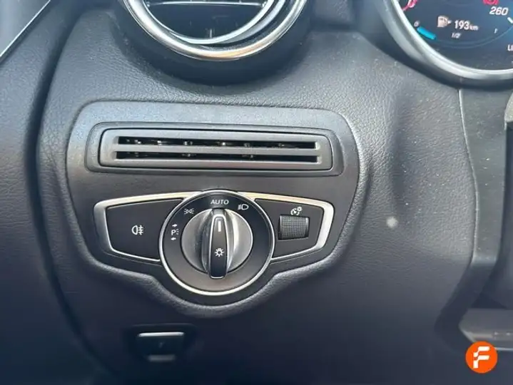 Mercedes-Benz GLC 2022, foto 21