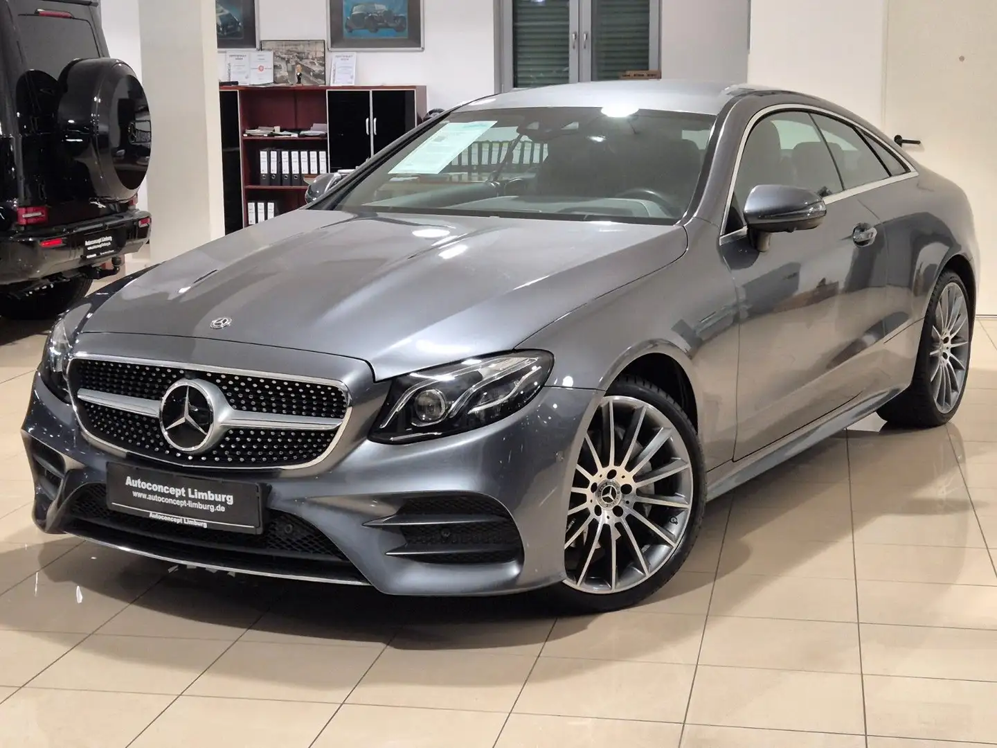 Mercedes-Benz E 220 d 4Matic Coupe,AMG Line,HUD,360 CAM,20Zoll Gris - 1